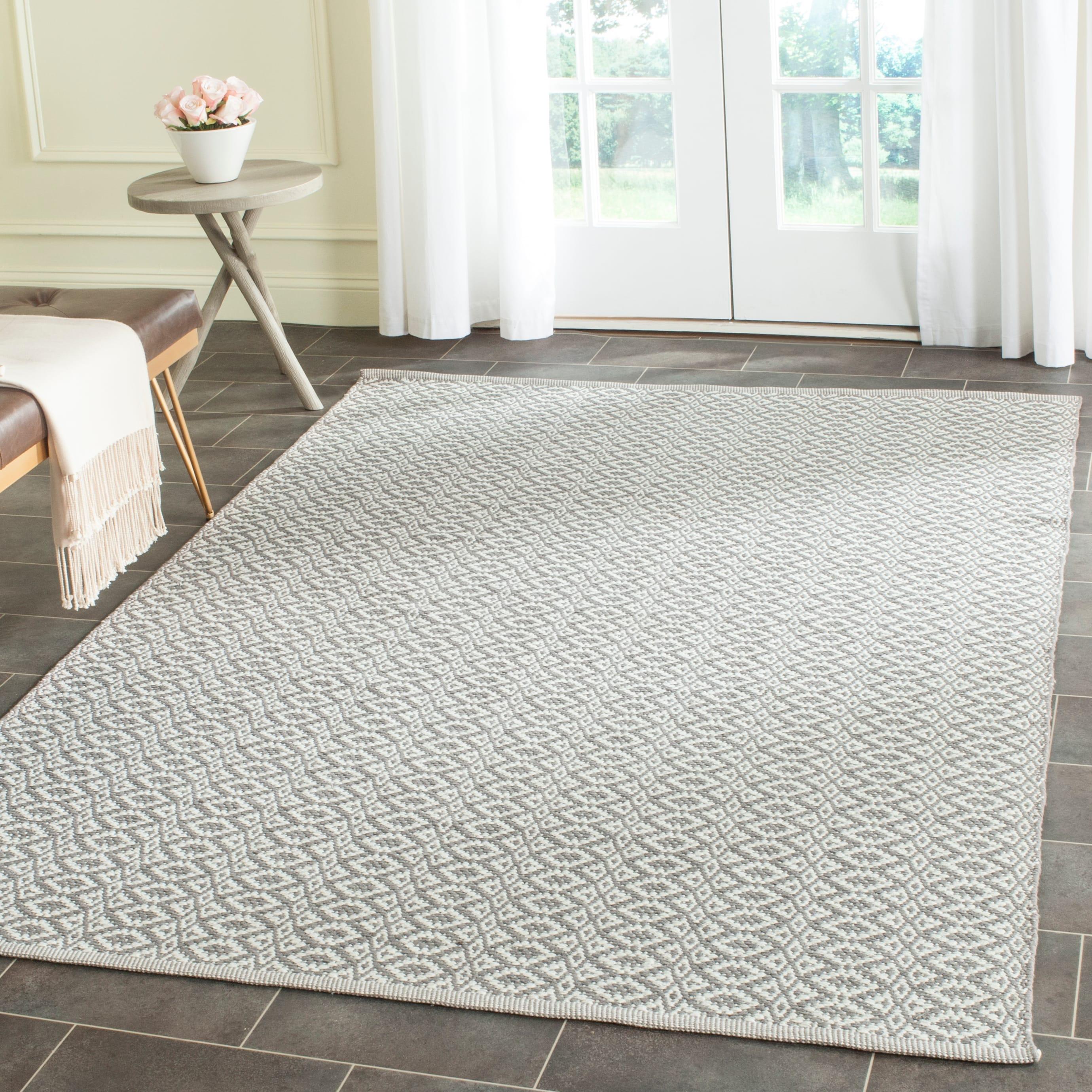 Montauk MTK716 Hand Woven Indoor Area Rug - Ivory/Grey - 4'x6' - Safavieh.