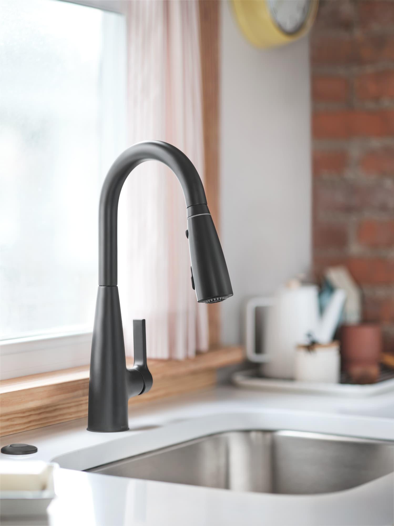Haelyn Touchless Single-Handle Pulldown Sprayer Kitchen Faucet with MotionSense Wave and Power Clean