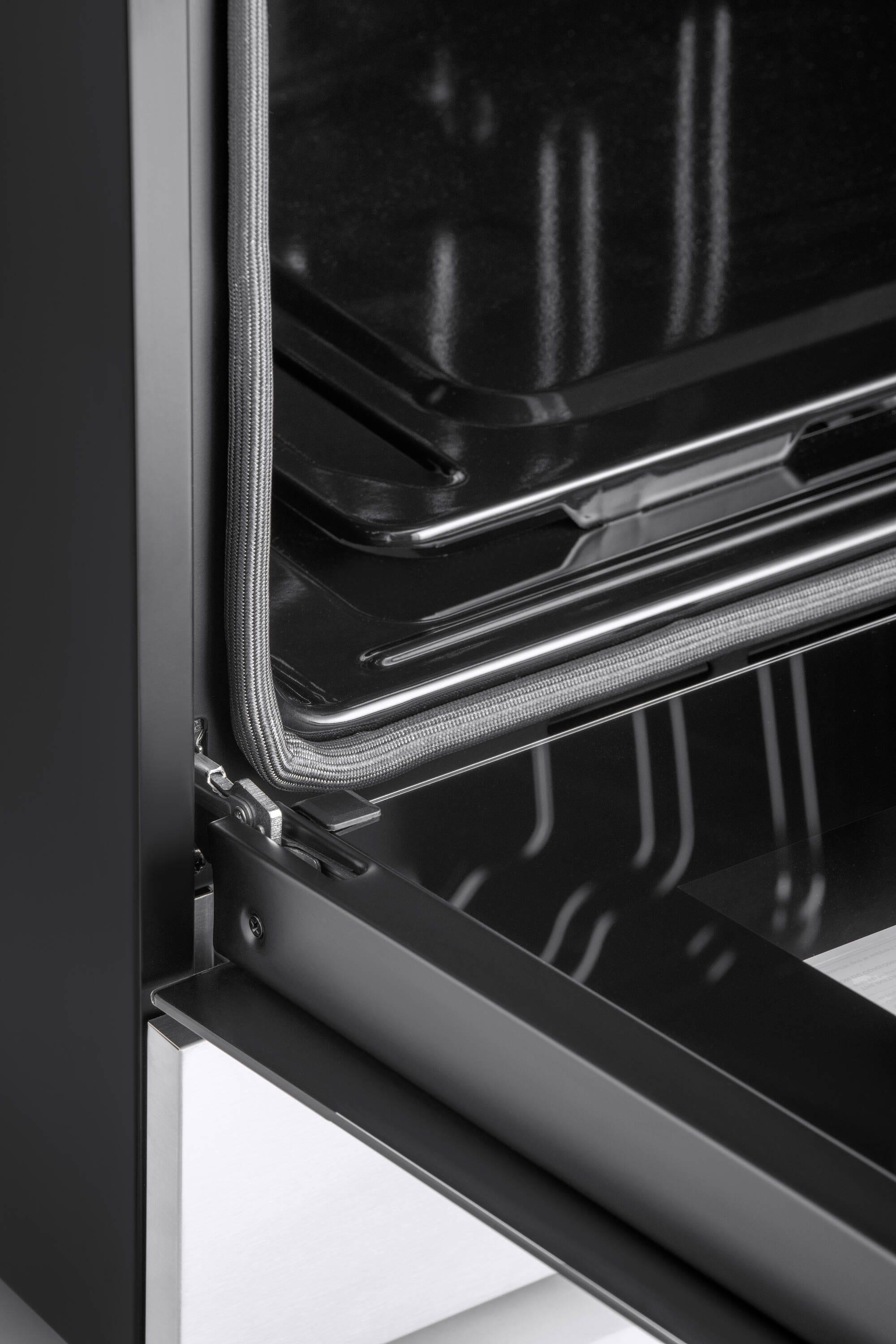 Kenmore 5.6 cu. ft. Front-Control Gas Range with 5 Burners and Hidden Bake Stainless Steel