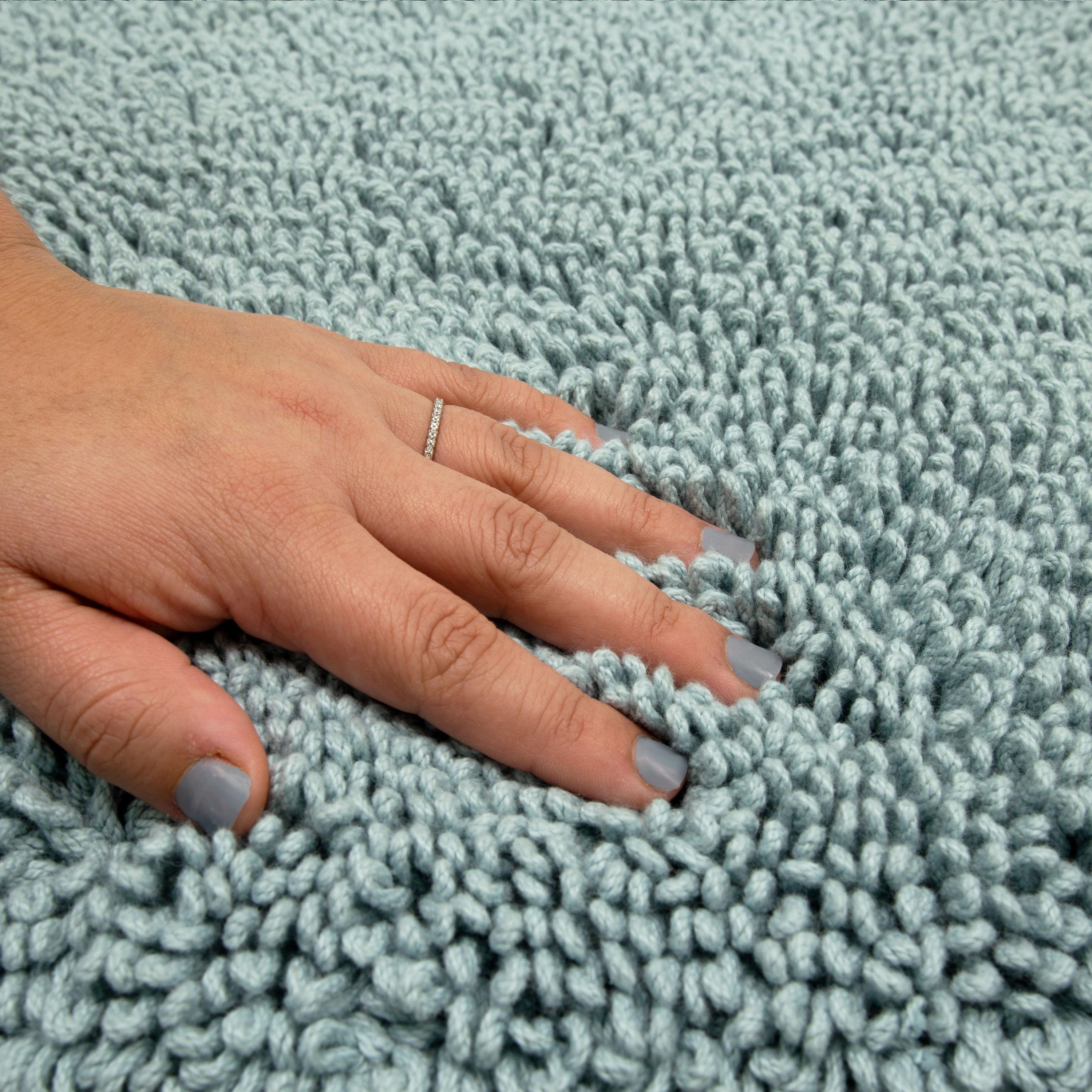 Classic Cotton Glacier Blue 2'3" x 3'9" Bath Mat