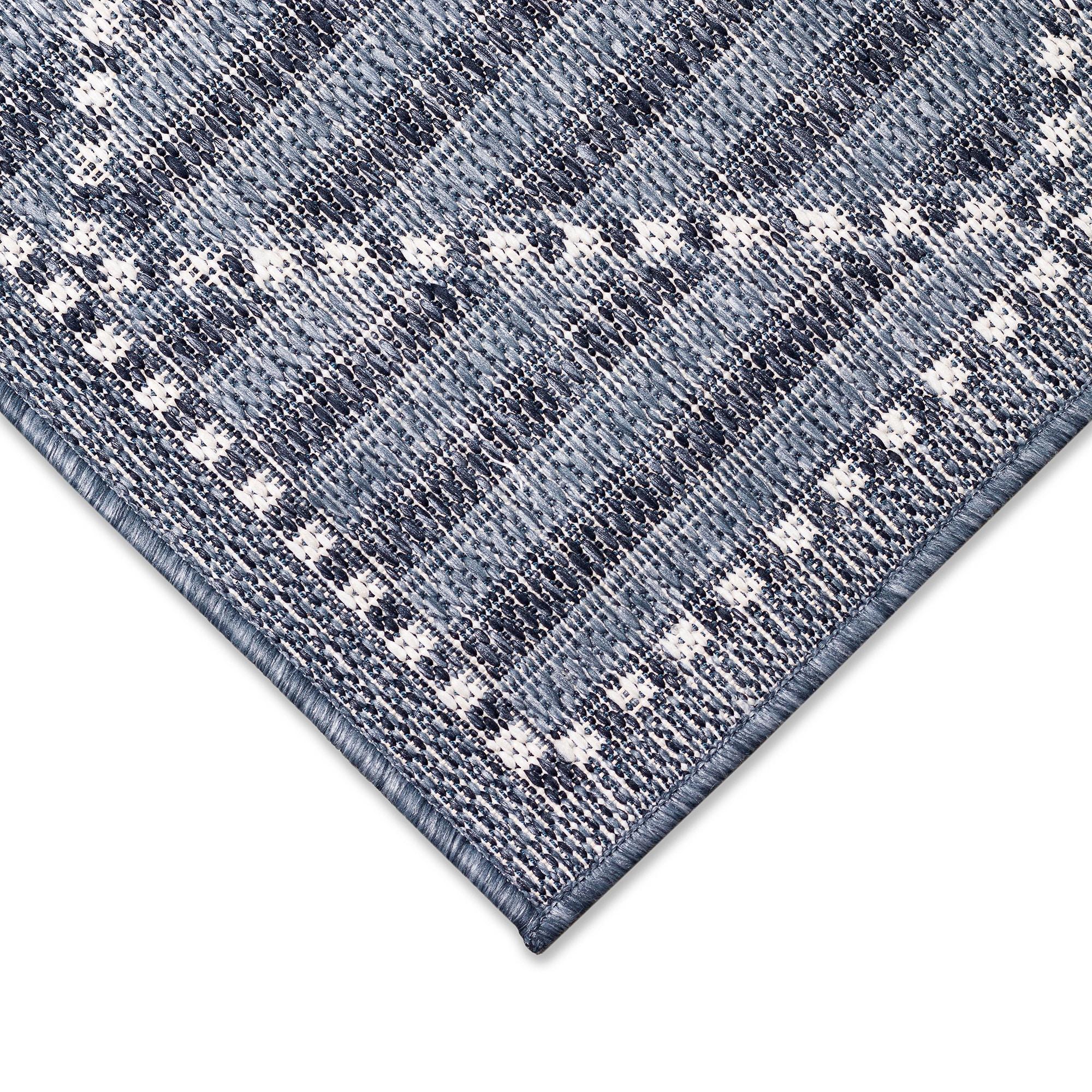 Liora Manne Malibu Checker Diamond Indoor/Outdoor Rug Navy 6'6" x 9'4"