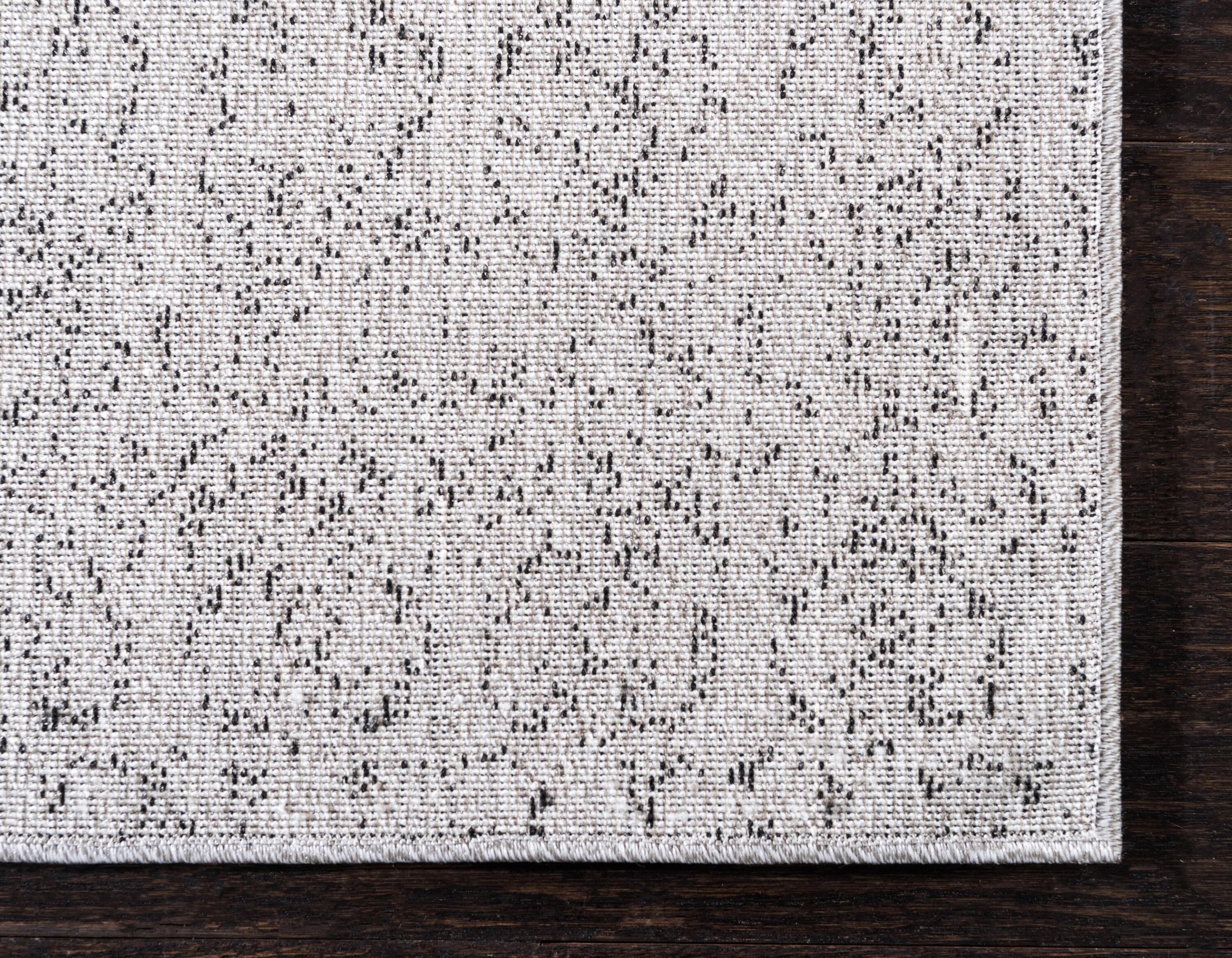 Unique Loom Del Mar Collection Area Rug - Jennifer (4' 1" x 6' 1" Rectangle Gray/Black)
