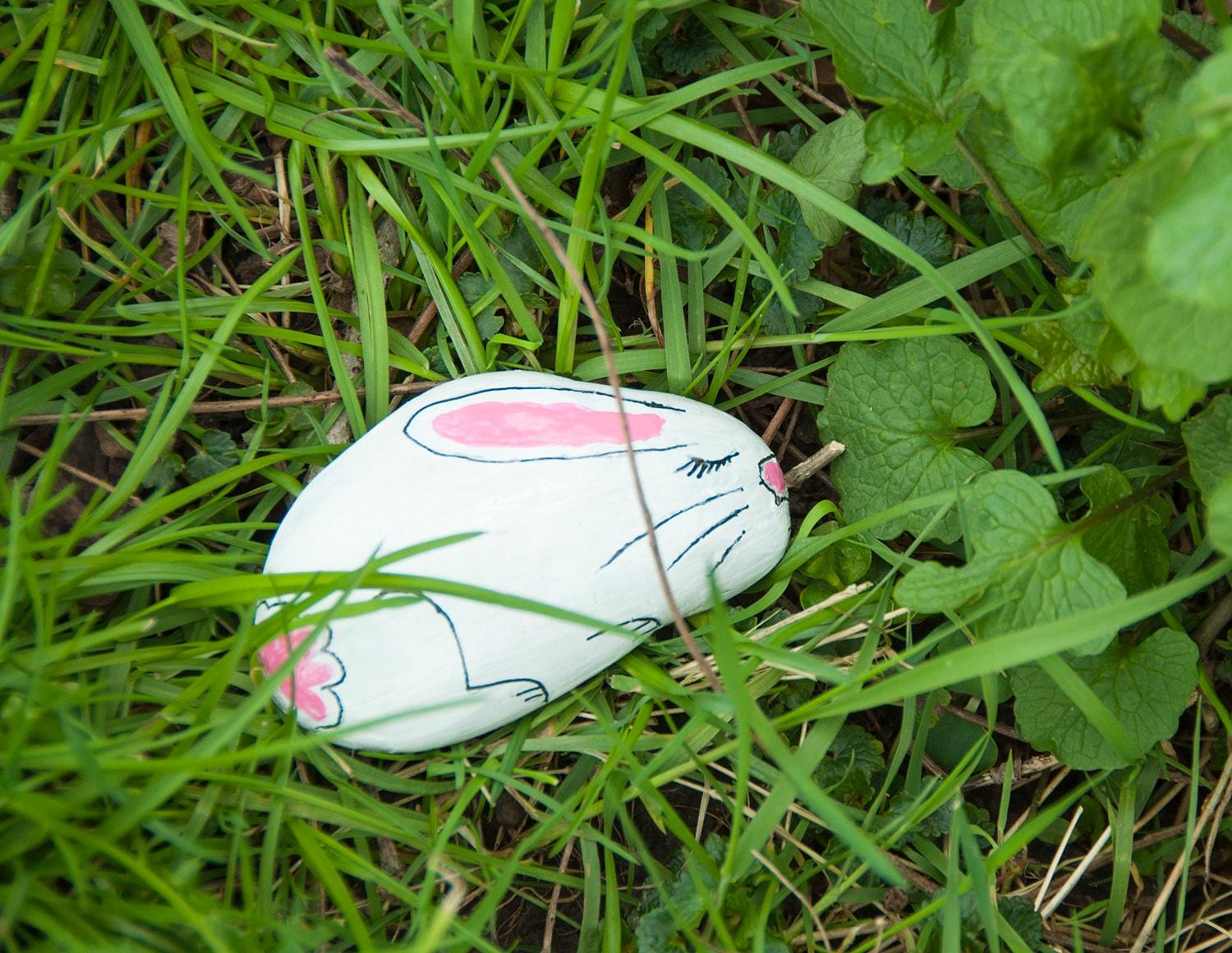 Hide & Seek Rock Painting Kit - Creativity for Kids: Paints, Stickers, Rocks, Brush, Craft Activity for Ages 6+