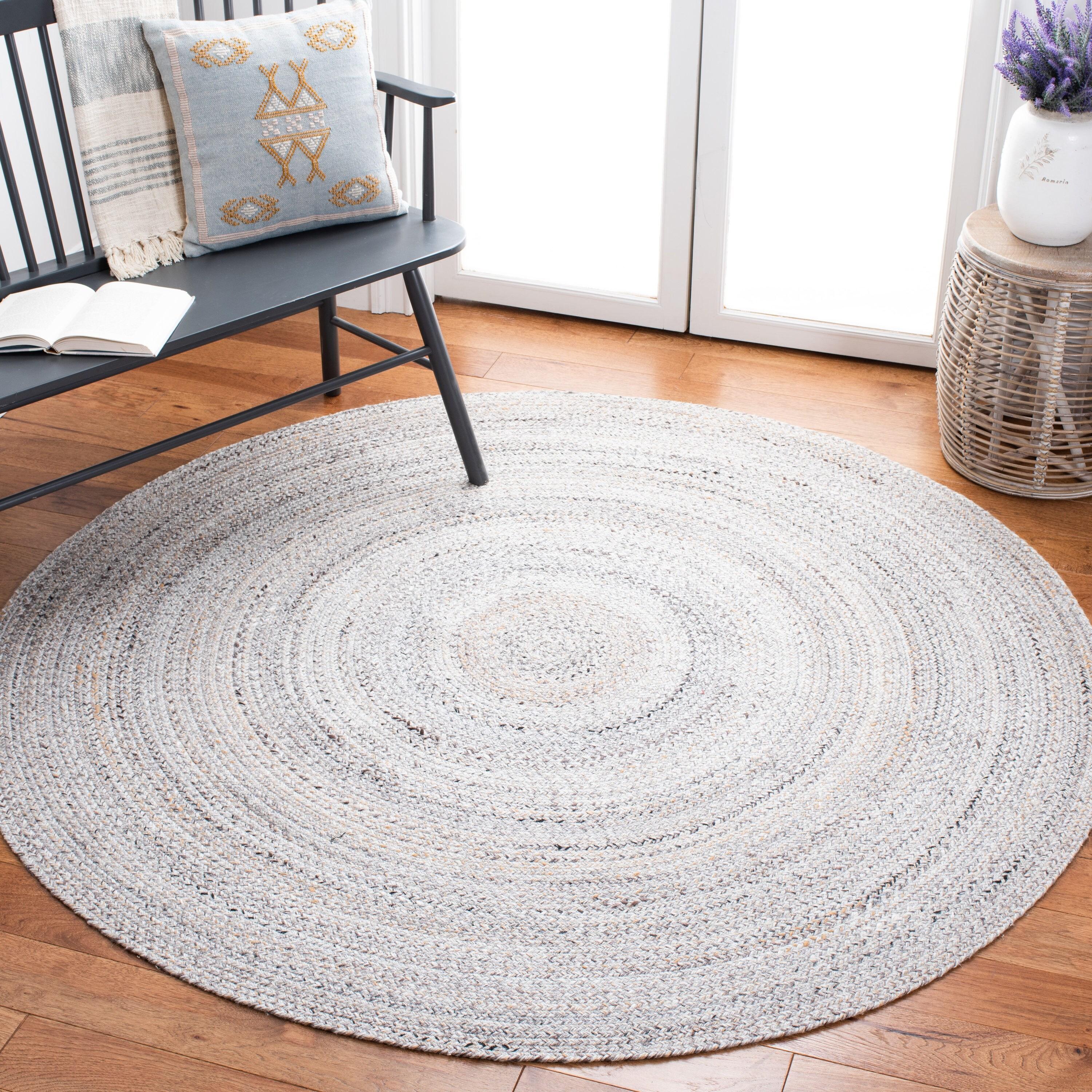 Braided BRD851 Hand Braided Area Rug - Grey - 3' round - Safavieh.