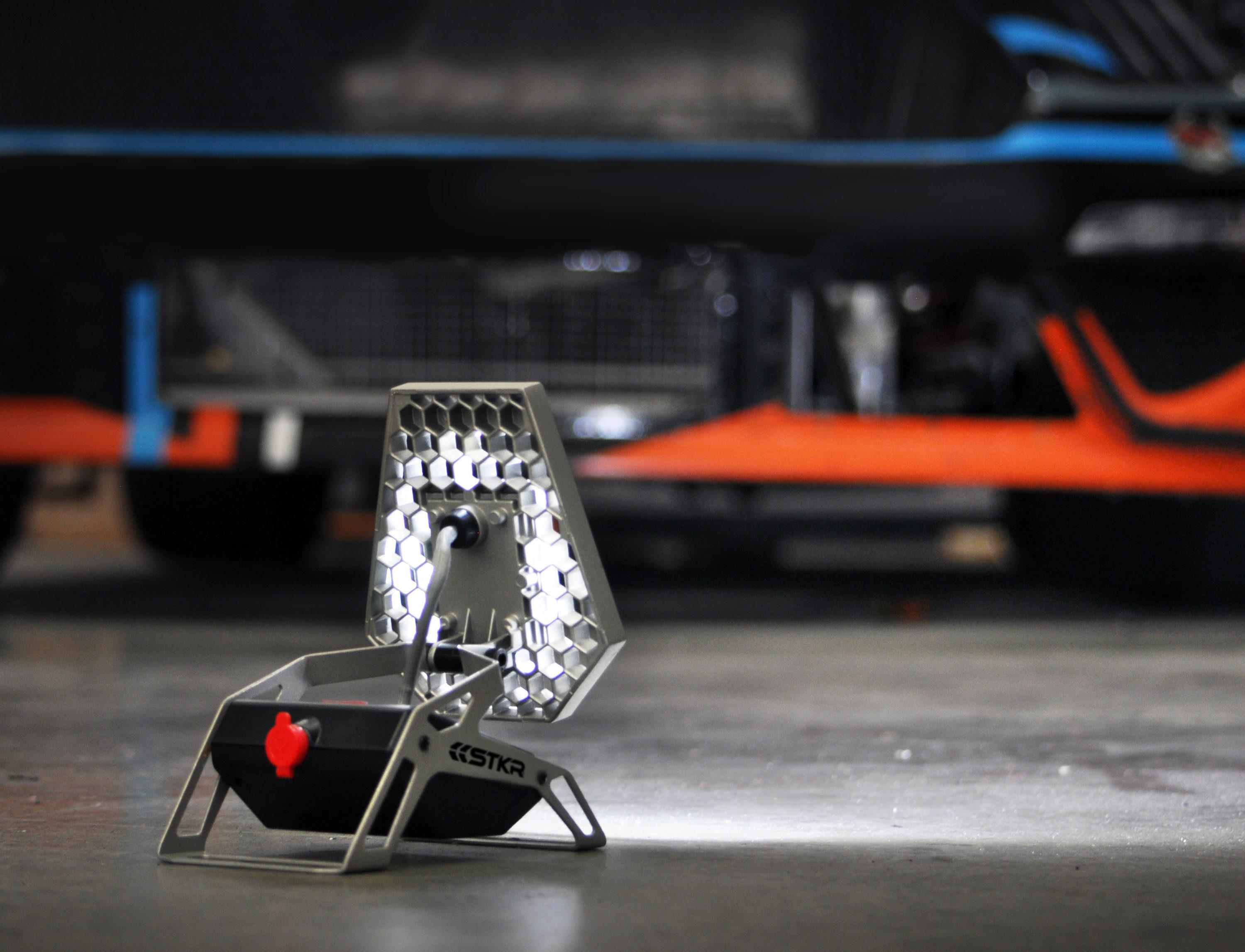 STKR Concepts 6.4'' Battery Powered Integrated LED Work Light