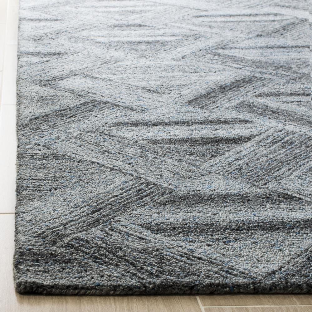 SAFAVIEH Abstract Phillis Geometric Chevron Area Rug, Blue/Black, 6' x 6' Square