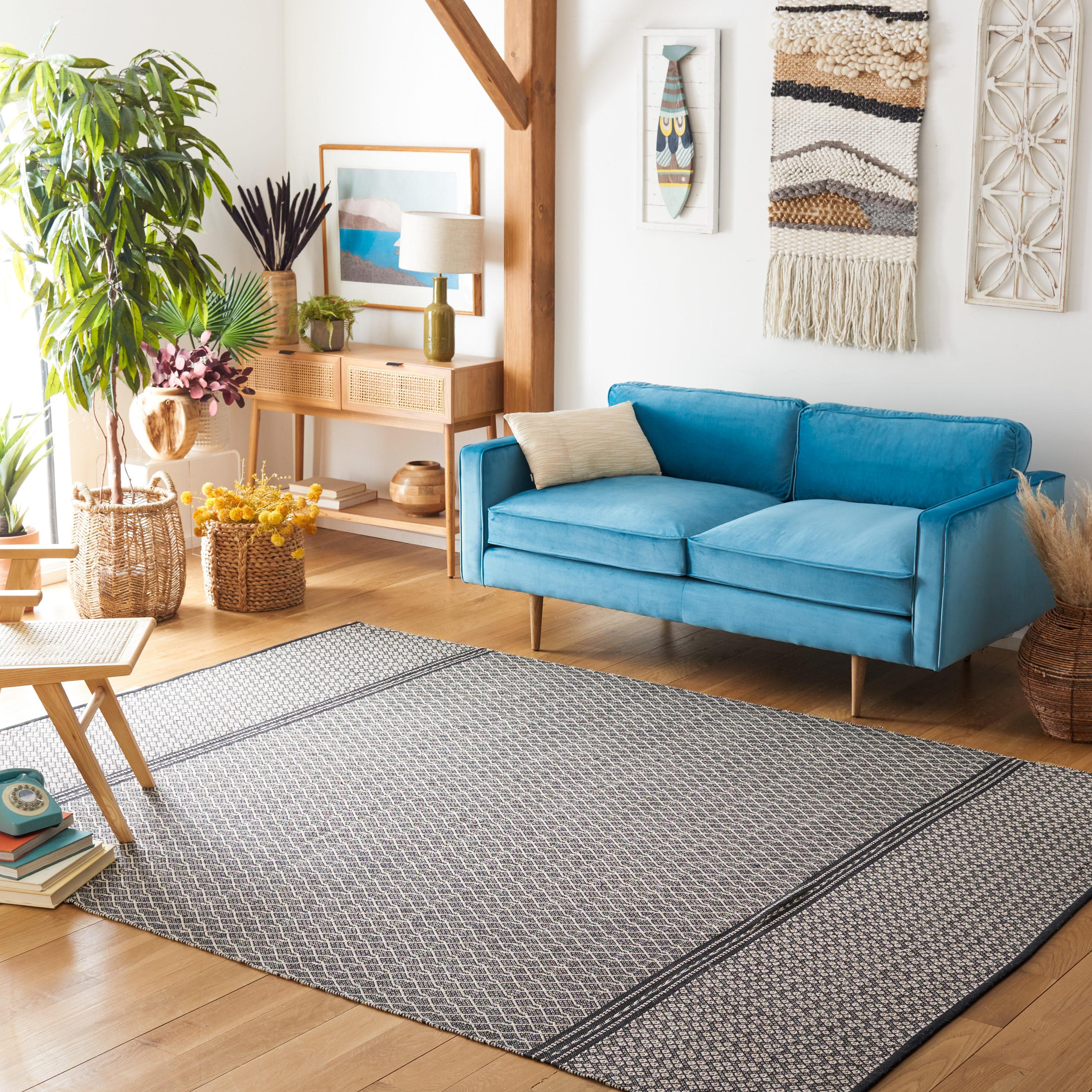 Kilim KLM703 Hand Woven Area Rug - Black/Ivory - 8'x10' - Safavieh.
