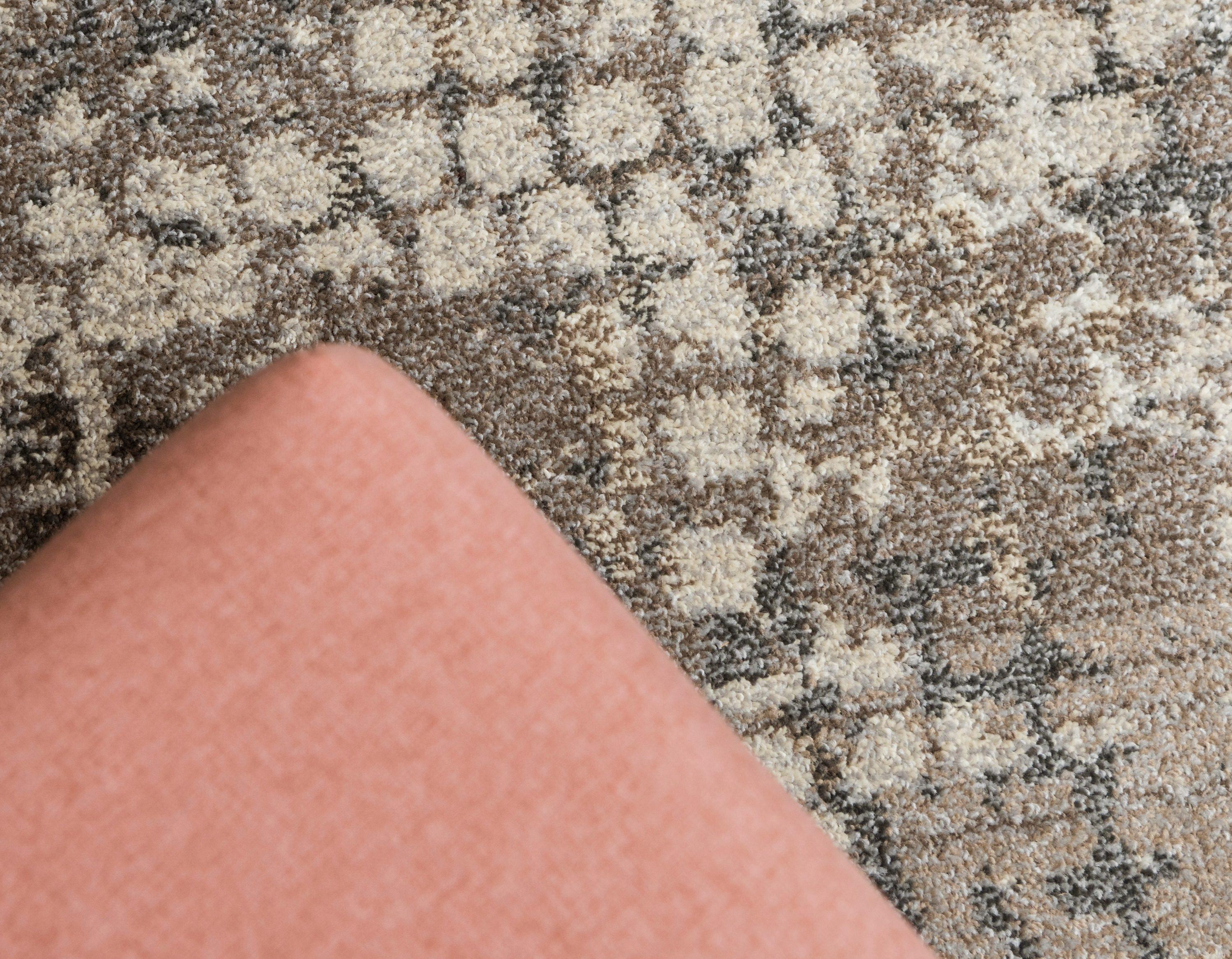 Unique Loom 5' 1 x 8' 0 Gray Chromatic Stormy Area Rug