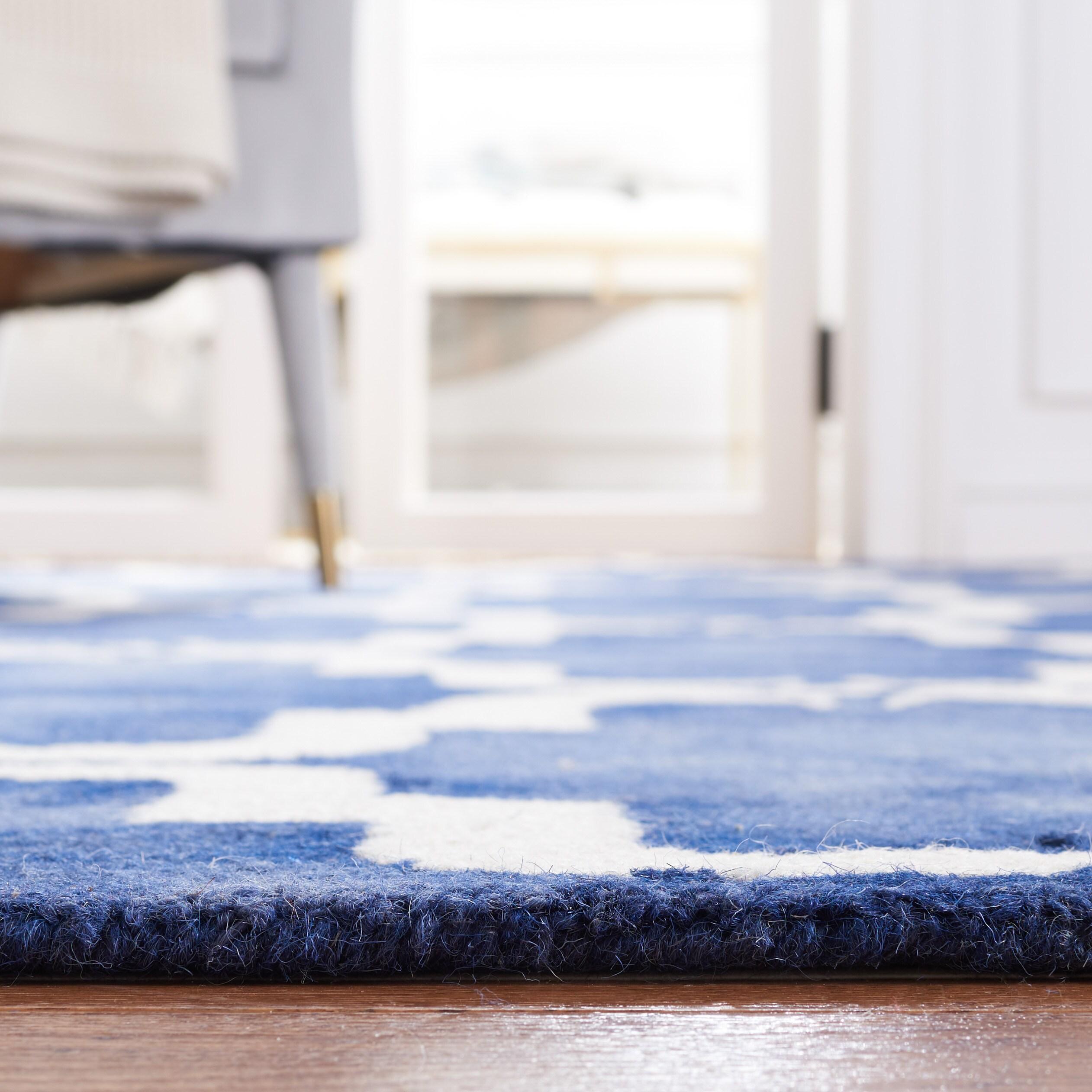 Dip Dye DDY536 Hand Tufted Accent Rug - Navy/Ivory - 2'6"x4' - Safavieh.