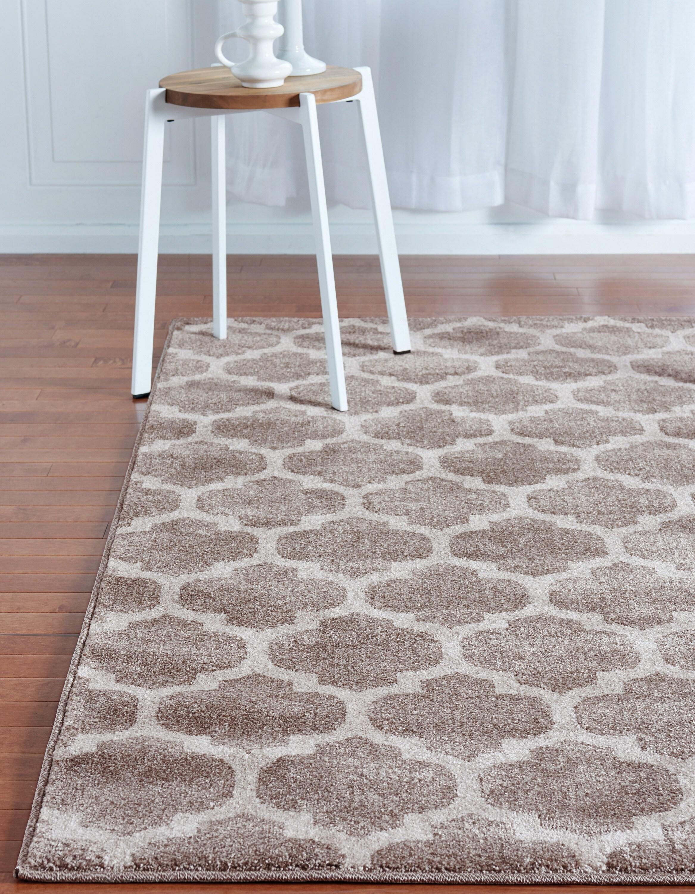 Unique Loom 4' 1 x 6' 1 Trellis Philadelphia Light Brown Area Rug