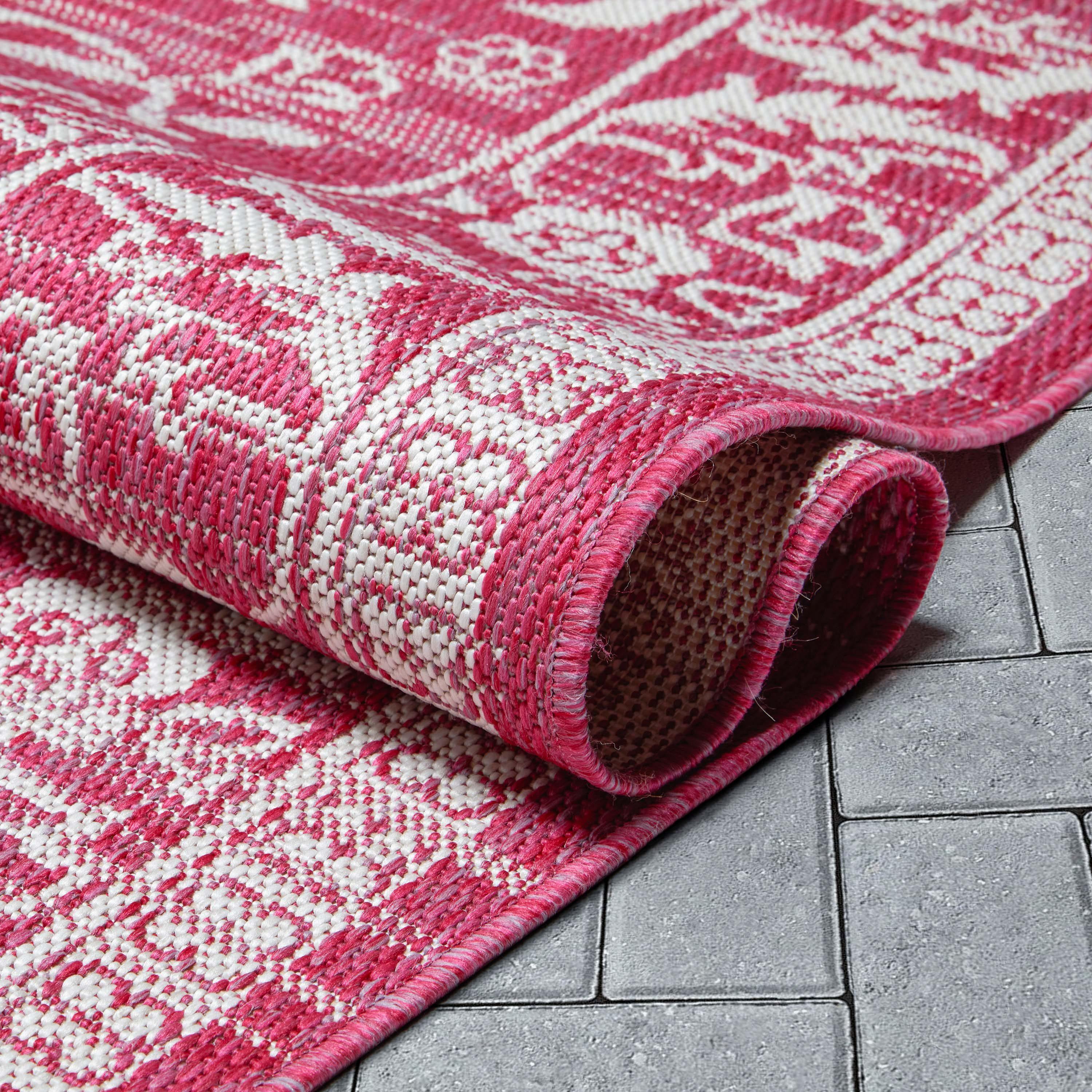 Lia Delphi Persian Oriental Fuchsia Indoor/Outdoor Area Rug