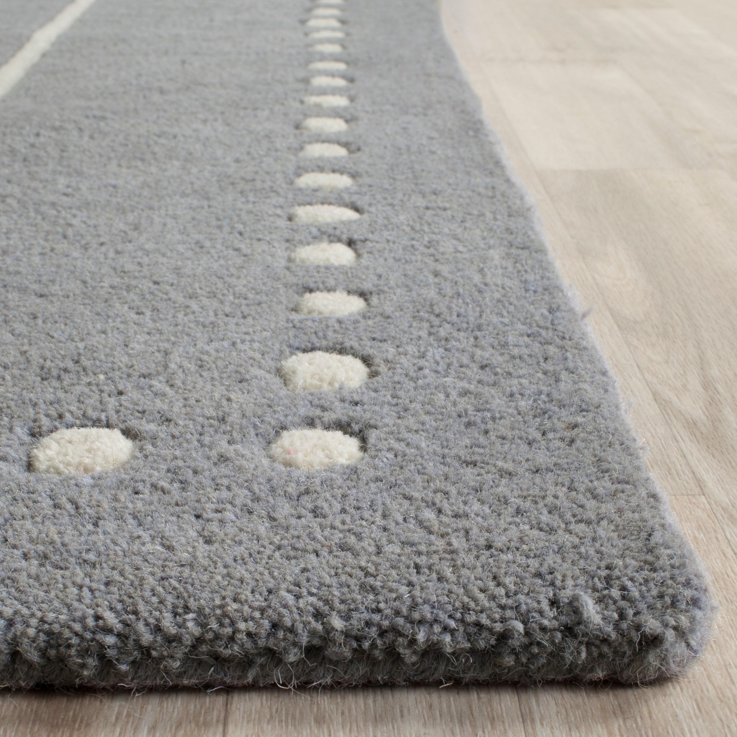 Bella BEL151 Hand Tufted Area Rug - Silver/Ivory - 4'x6' - Safavieh.