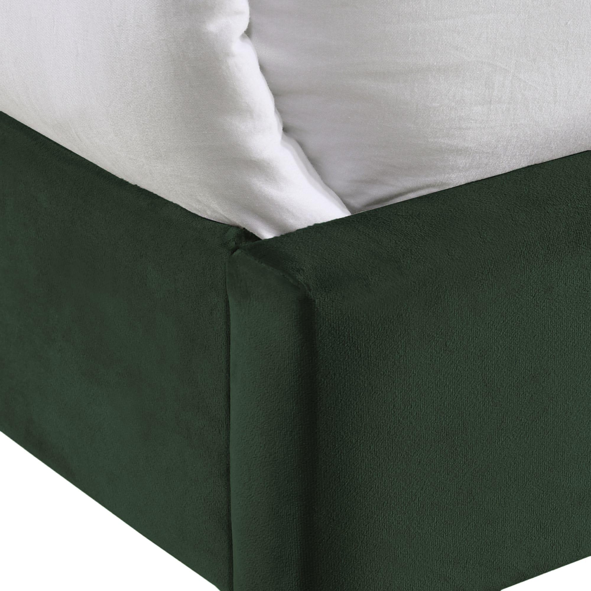 Queen Colbie Upholstered Platform Bed with Nightstands Emerald - Picket House Furnishings