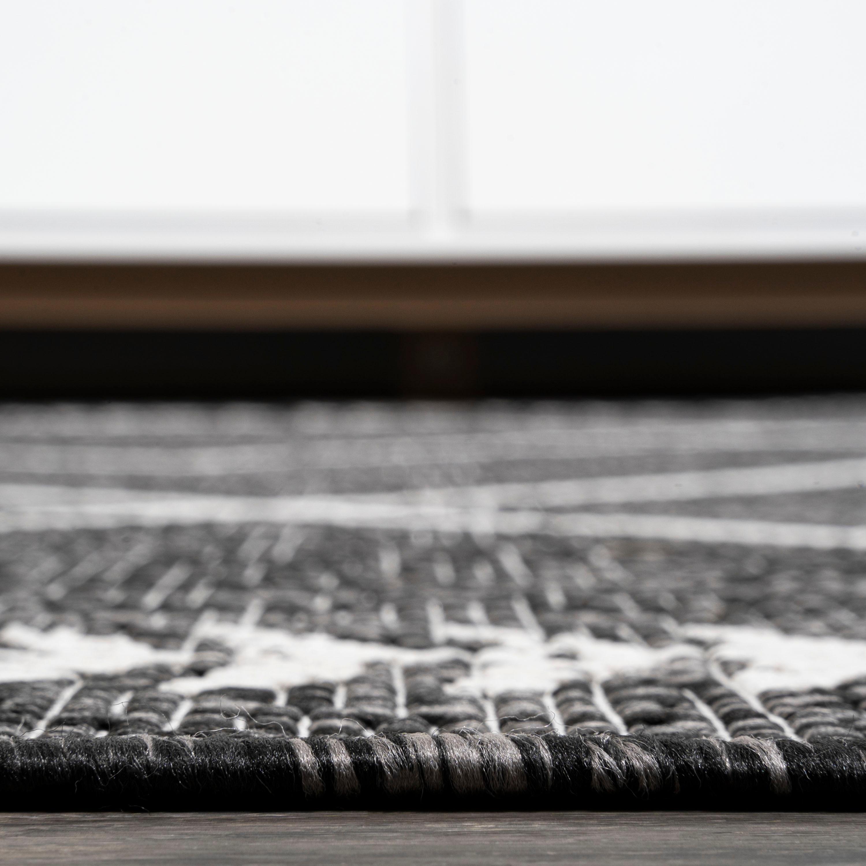 2'x10' Derya  Diamond Trellis Indoor/Outdoor Runner Rug, Black/Ivory - JONATHAN Y