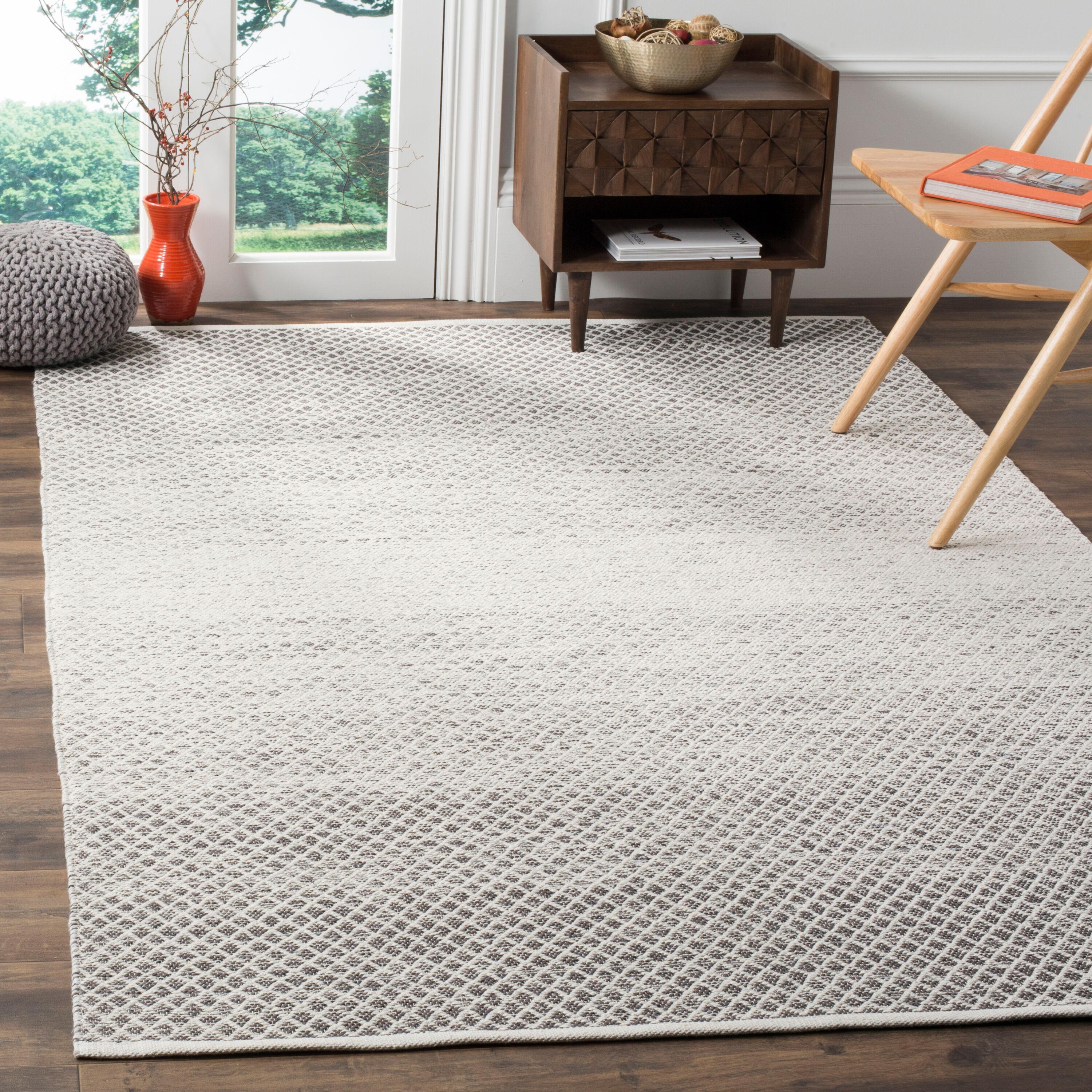 Montauk MTK601 Hand Woven Indoor Area Rug - Light Grey/Ivory - 5'x8' - Safavieh