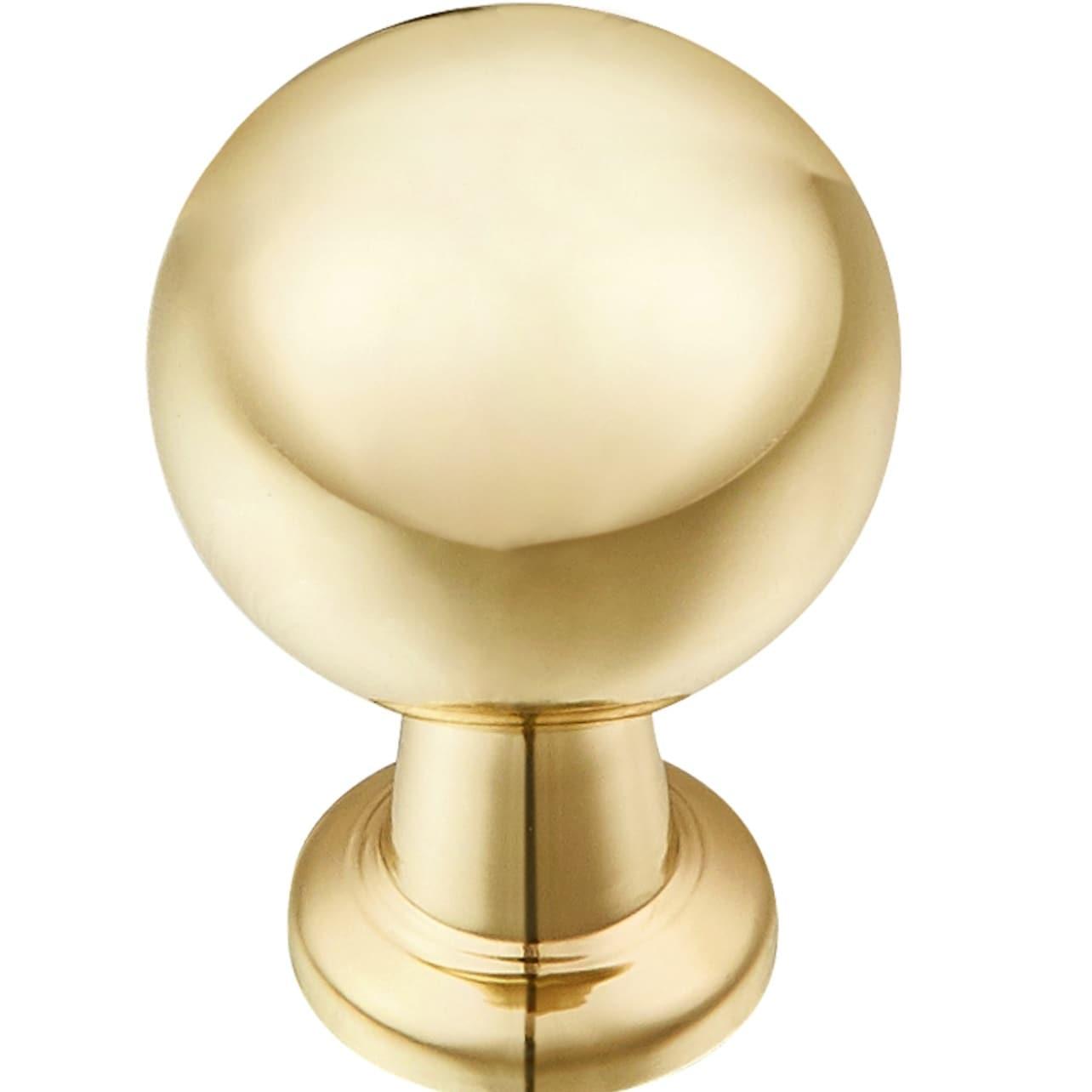 Utopia Alley 7/8 Diameter Round Knob