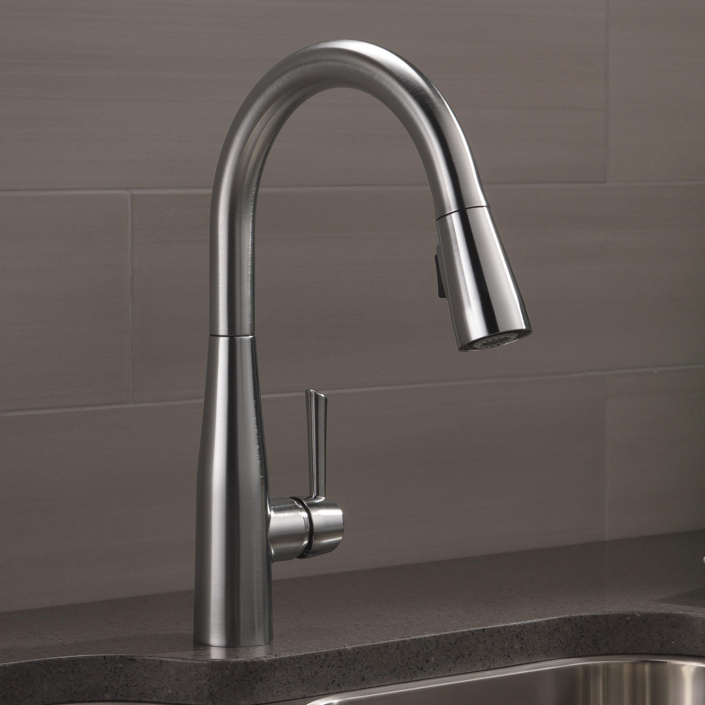 Essa Pull Down Single Handle Kitchen Faucet with MagnaTite® and Diamond Seal Technology