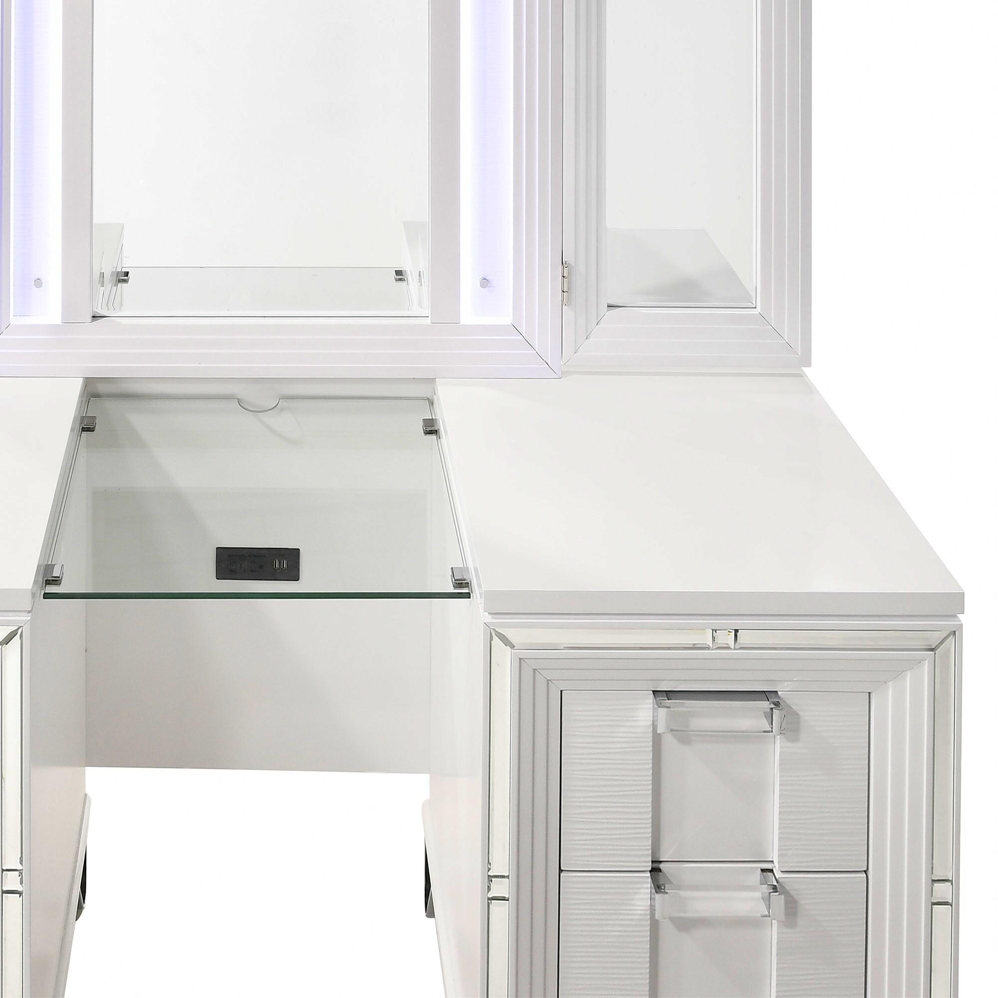 Picket House Furnishings Charlotte Vanity Set with USB in White