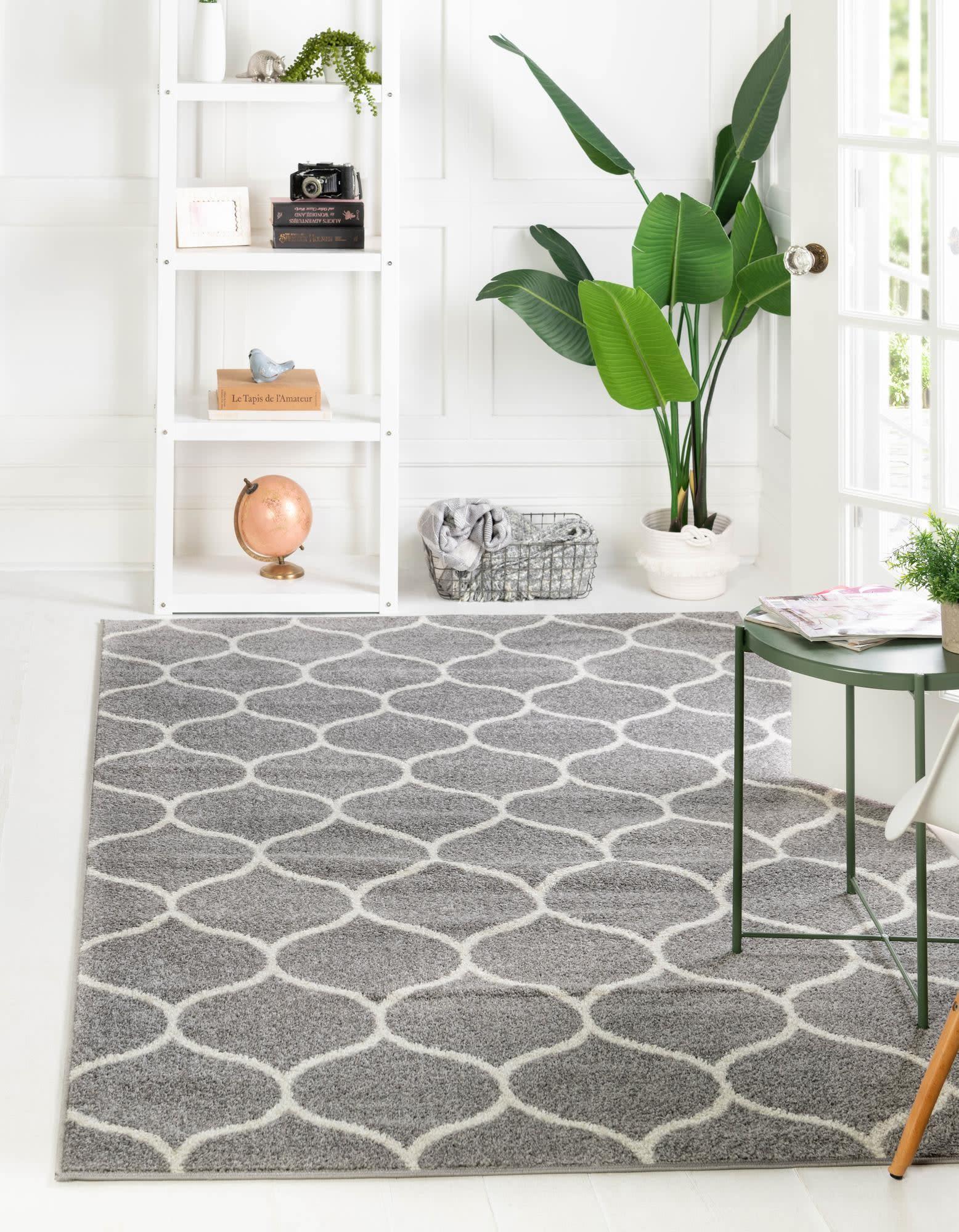 Unique Loom 5' 0 x 8' 0 Trellis Frieze Rounded Light Gray Area Rug