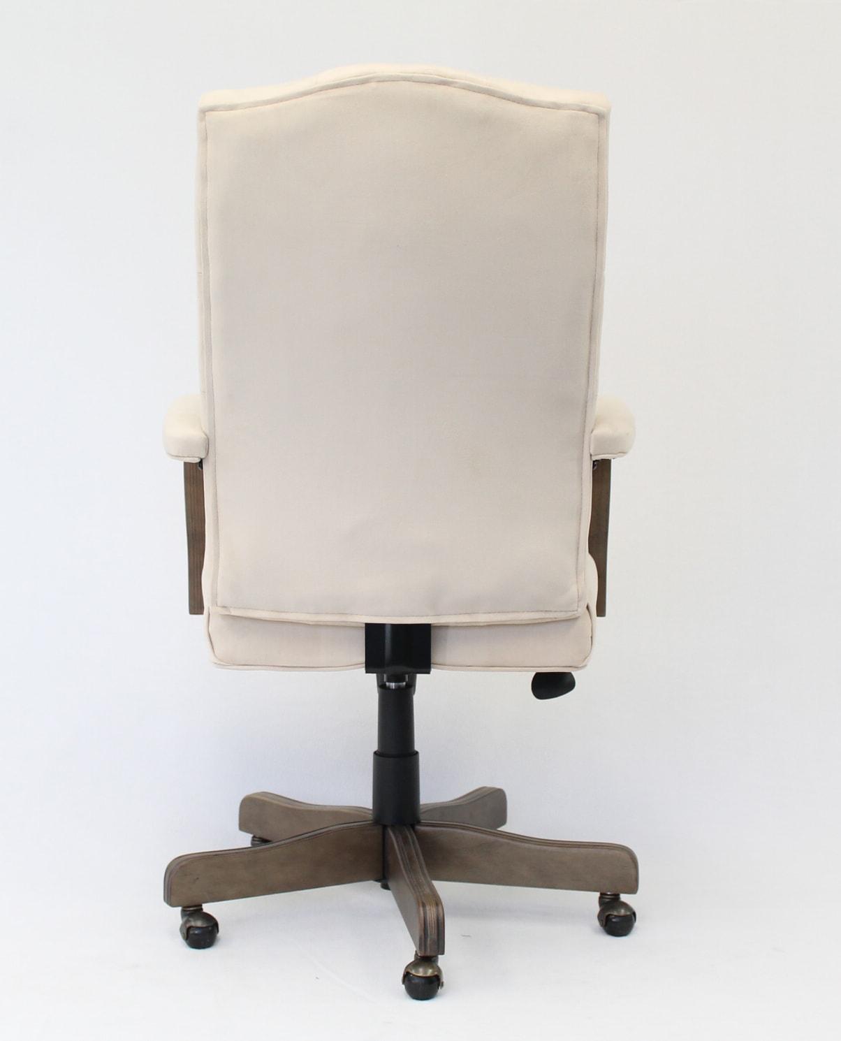Traditional Executive Chair Beige: Swivel, Adjustable, Tufted - Boss Office Products