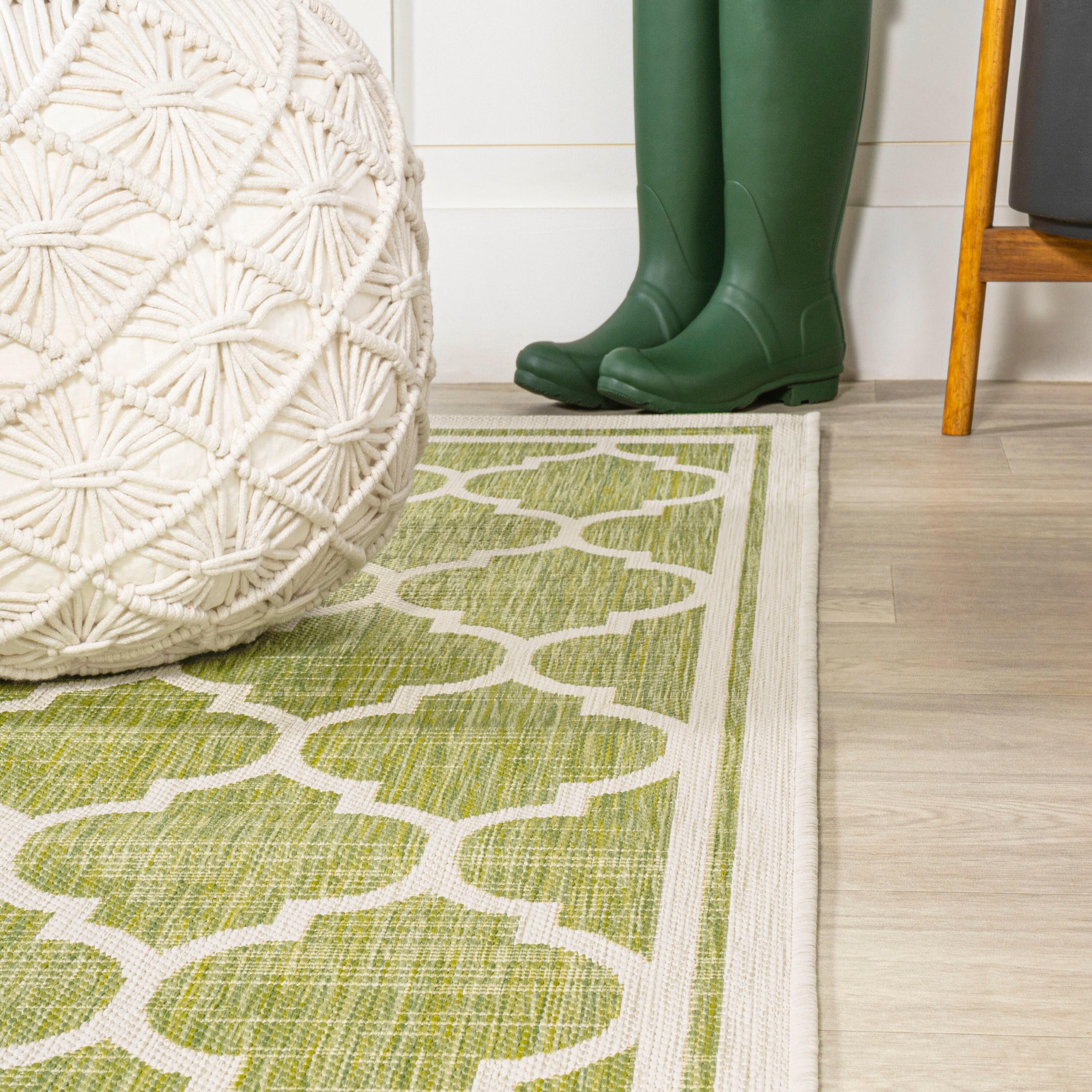 5' x 5' Trebol Moroccan Trellis Textured Weave Indoor/Outdoor Area Rug, Green/Cream - JONATHAN Y