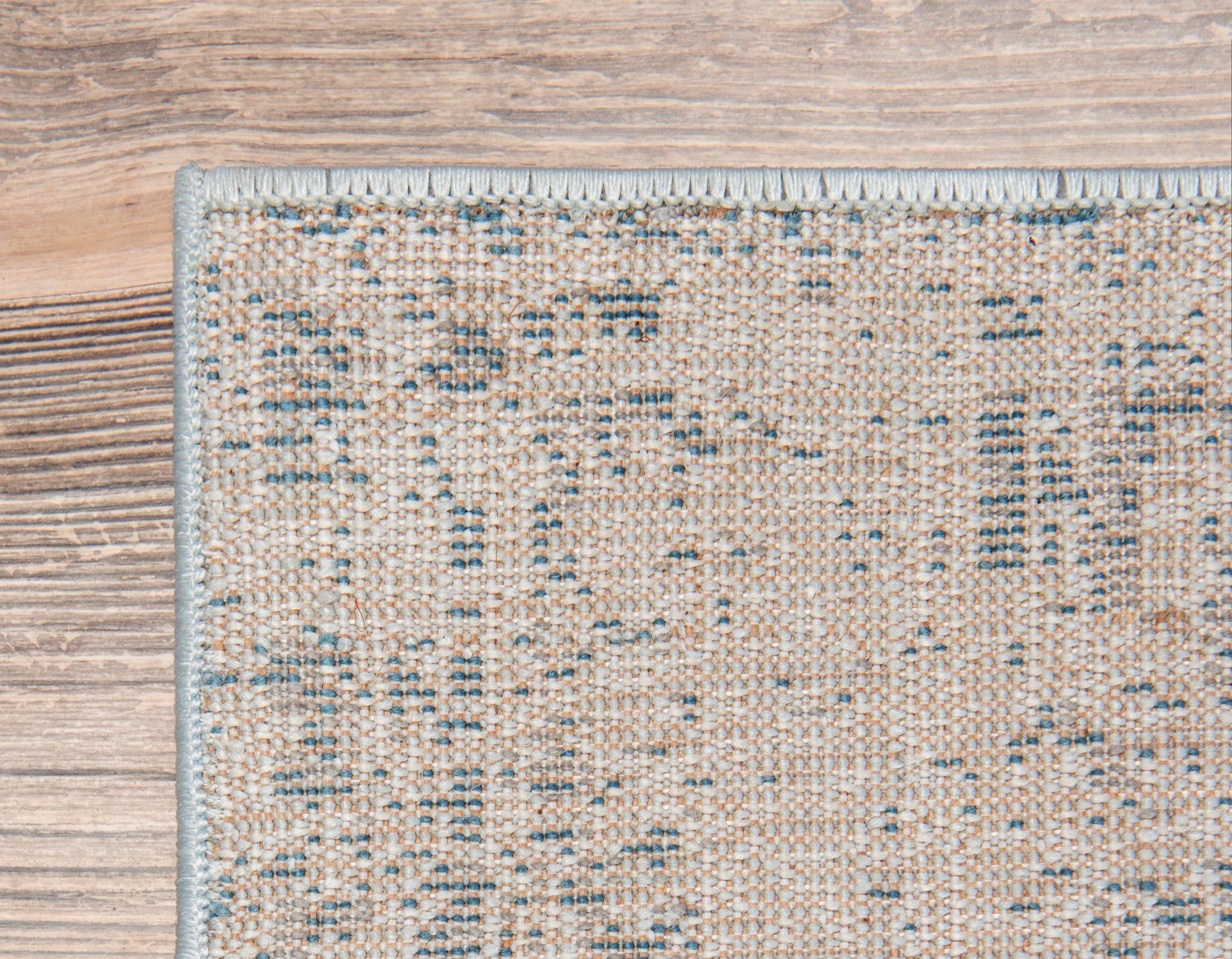Unique Loom Sofia Casino Area Rug