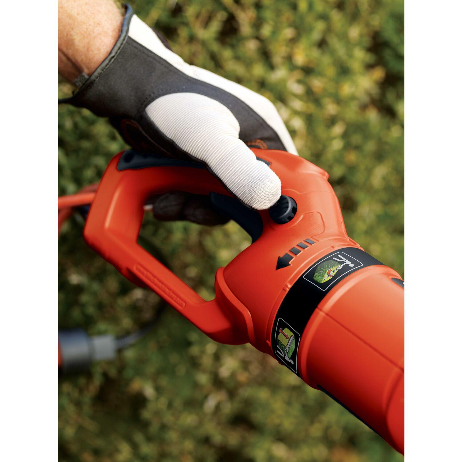 BLACK+DECKER HH2455 3.3 Amp HedgeHog 24" Hedge Trimmer with Rotating Handle