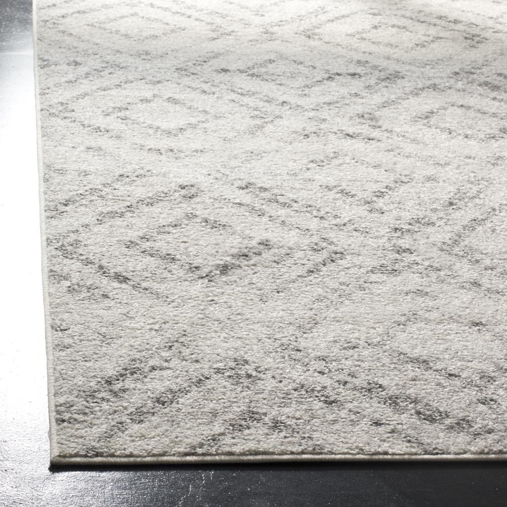 Adirondack ADR131 Machine Made Indoor Runner - Light Grey/Grey - 2'-6"x10' - Safavieh