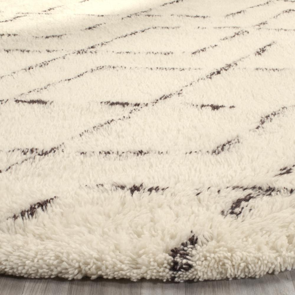 Casablanca CSB847 Hand Tufted Indoor Area Rug - Ivory/Brown - 4'x6' - Safavieh