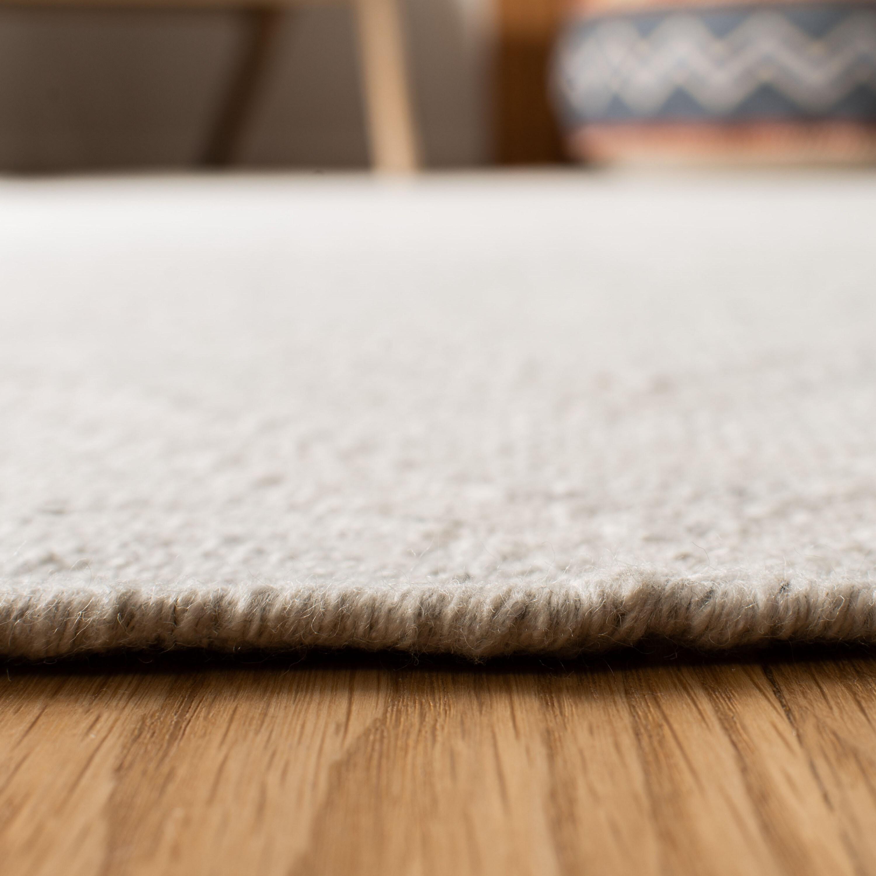 Kilim KLM516 Hand Woven Area Rug - Ivory/Ivory - 4'x6' - Safavieh.