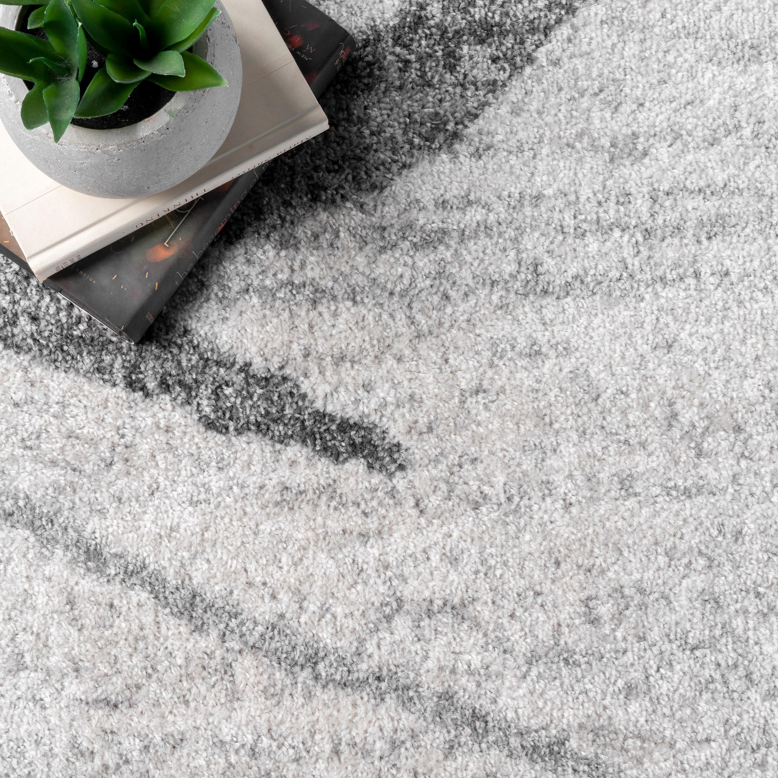 Gray Oval Reversible Stain-Resistant Synthetic Area Rug