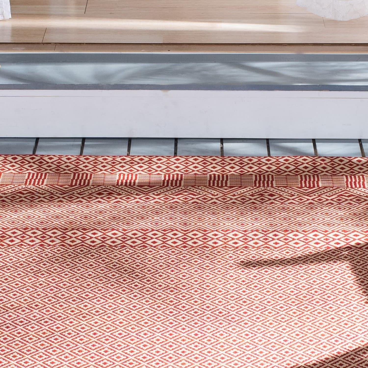 Courtyard CY6235 Power Loomed Indoor and Outdoor Accent Rug - Beige/Red - 2'x3'7" - Safavieh