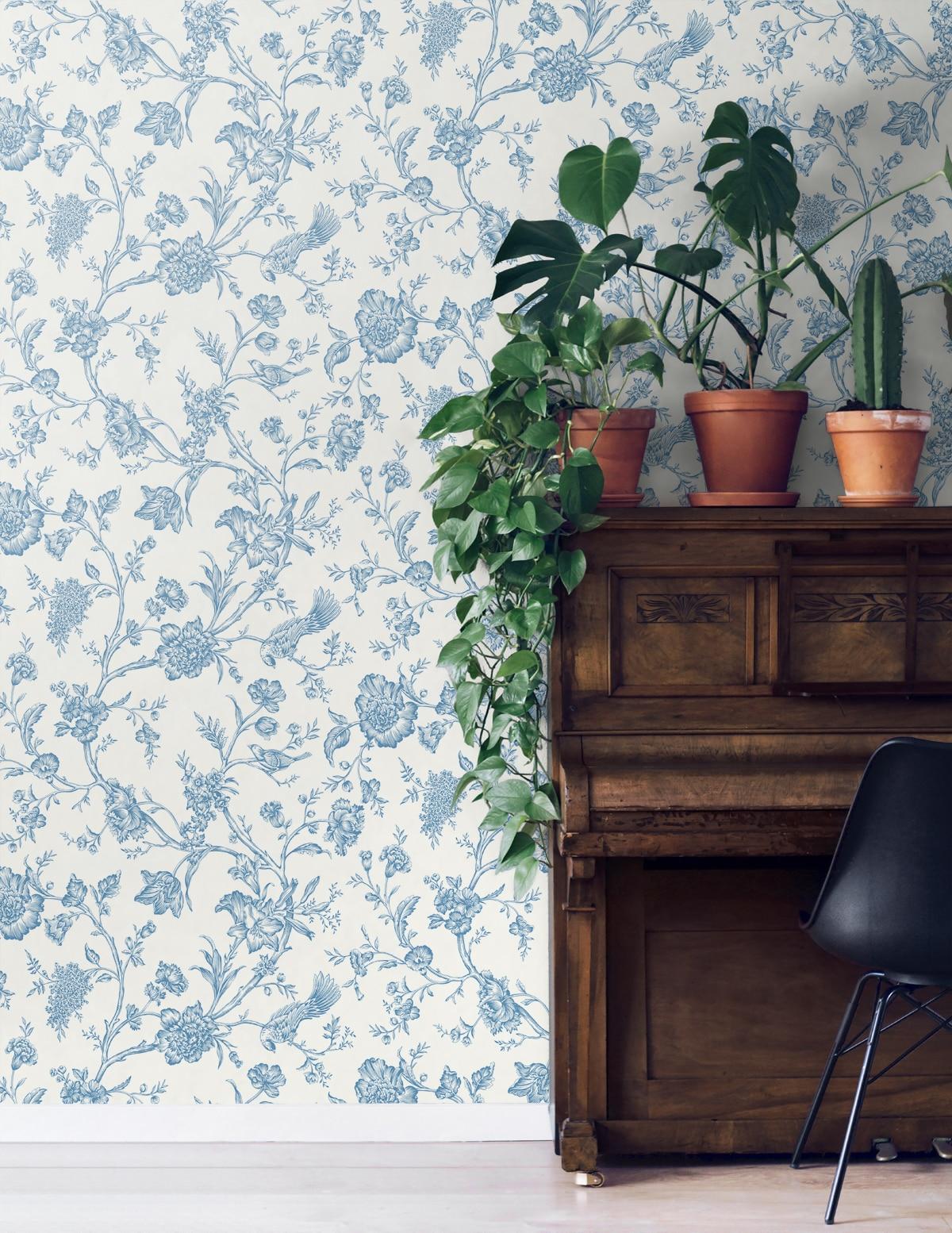 NextWall Carolina Blue Jasmine Chinoiserie Peel and Stick Wallpaper