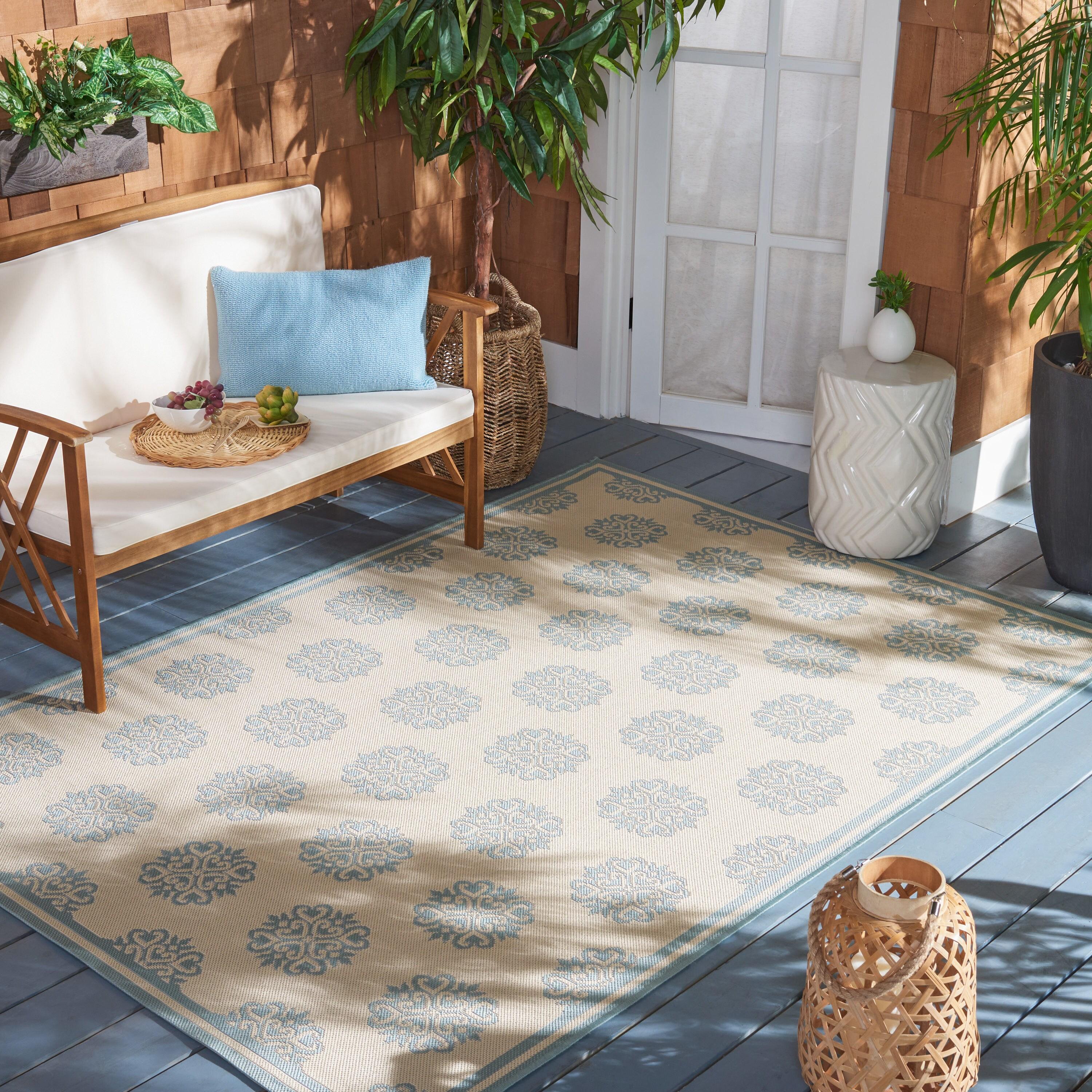 SAFAVIEH Beach House Callahan Geometric Indoor/Outdoor Area Rug Cream/Aqua, 5'3" x 7'6"