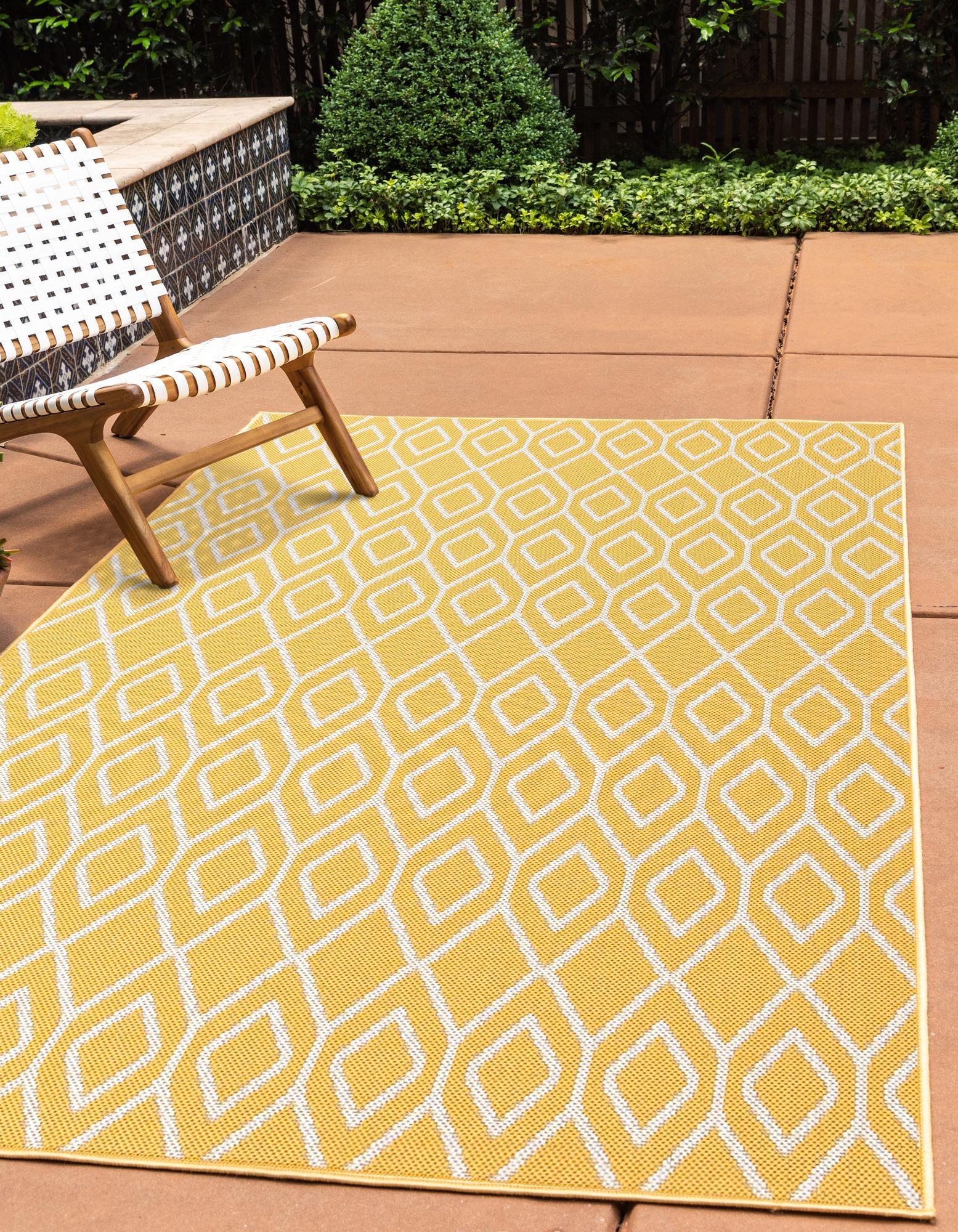 Jill Zarin 5' 3 x 8' 0 Rectangle Indoor/Outdoor Yellow Ivory Area Rug