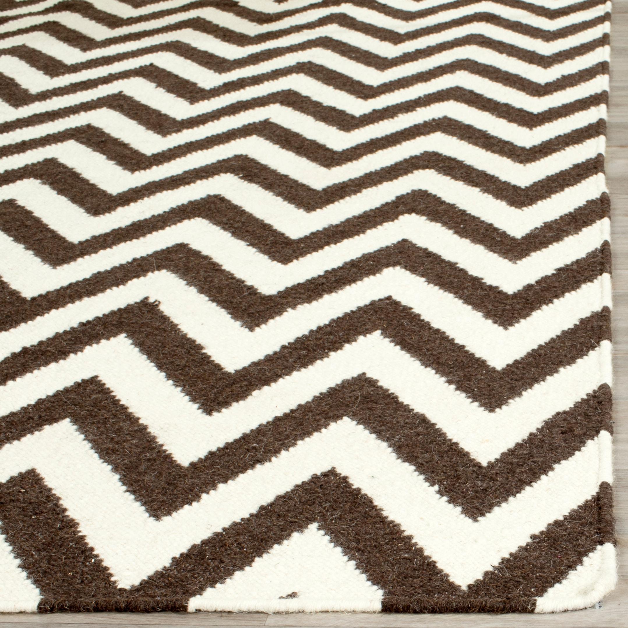 SAFAVIEH Dhurrie Bentley Chevron Zigzag Wool Area Rug, Brown/Ivory, 9' x 12'