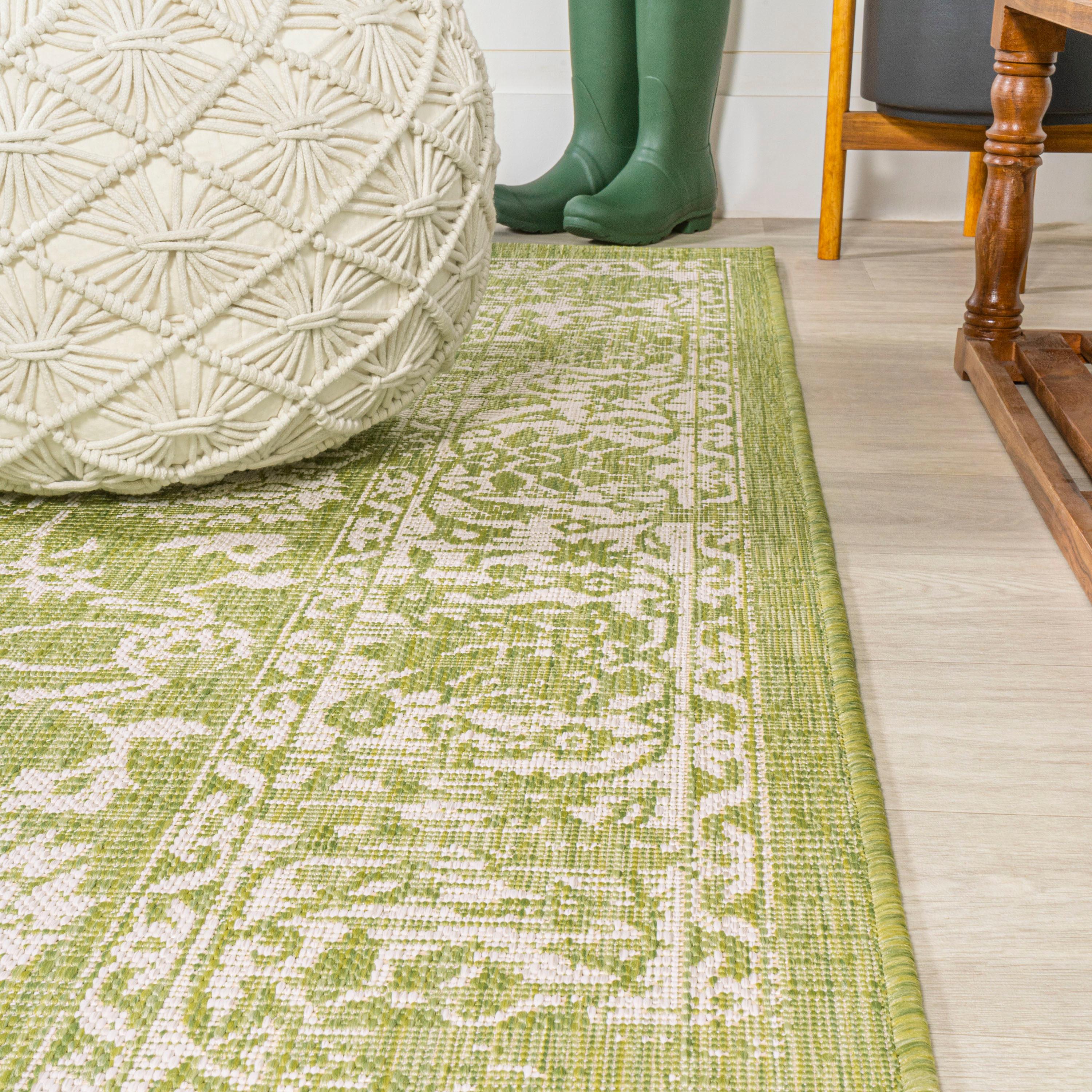 4' x 6' Tela Bohemian Styled Textured Weave Floral Indoor/Outdoor Area Rug, Green/Cream - JONATHAN Y