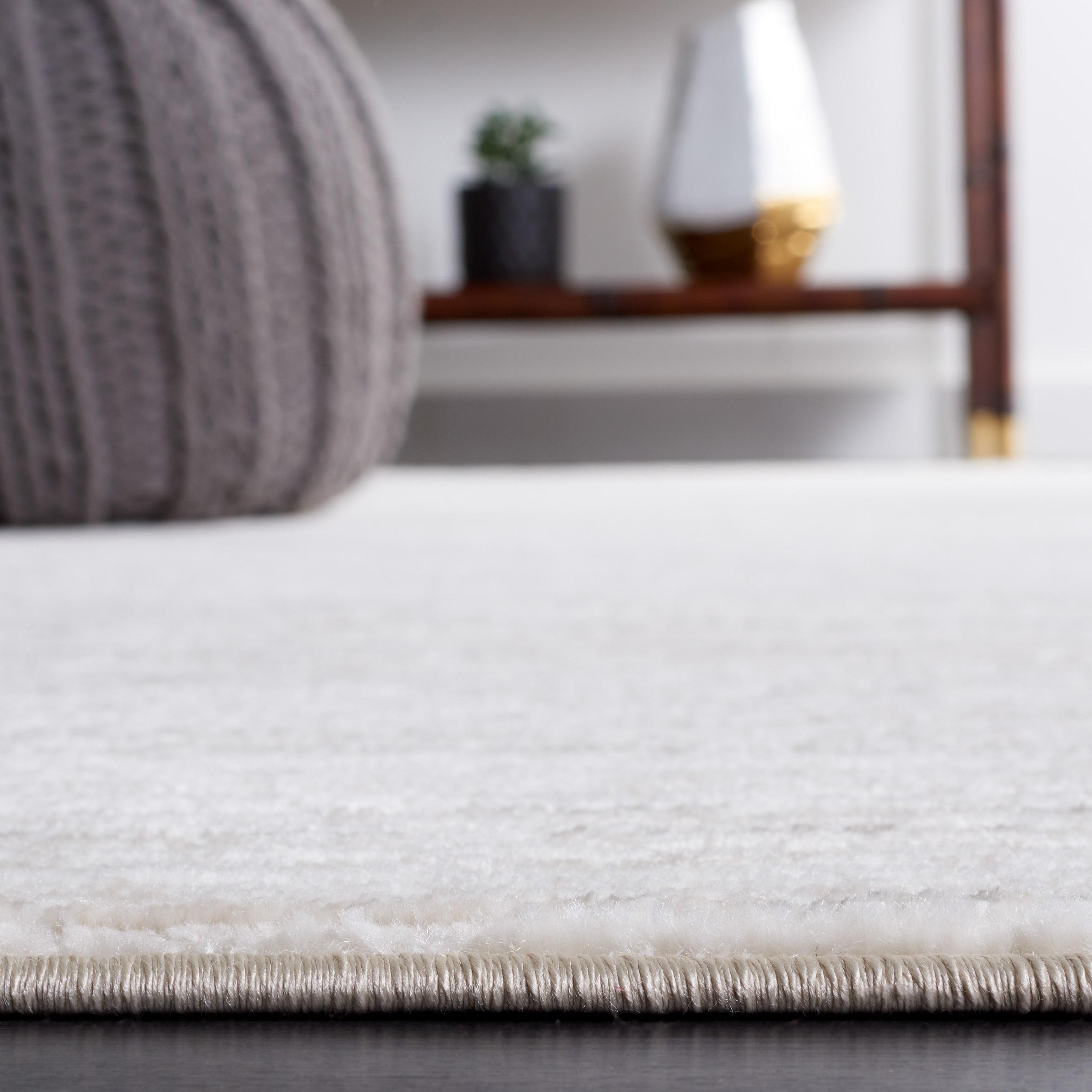 SAFAVIEH Hanna Trinity Striped Area Rug, Ivory/Beige, 5'3" x 7'6"