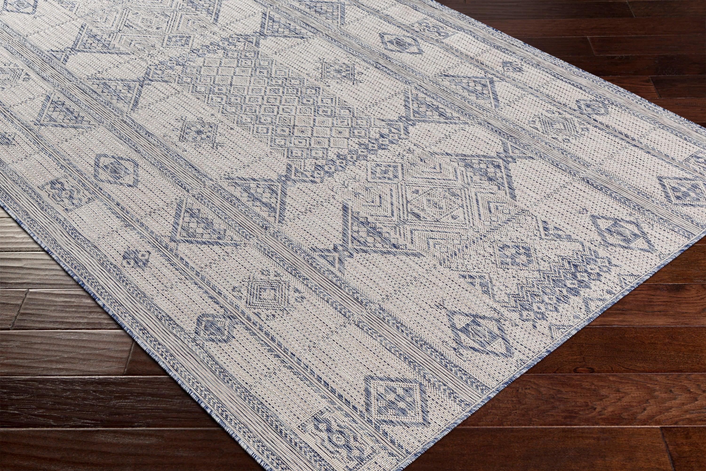 Yamina Indoor / Outdoor Rug - Blue / 5'3" x 7'
