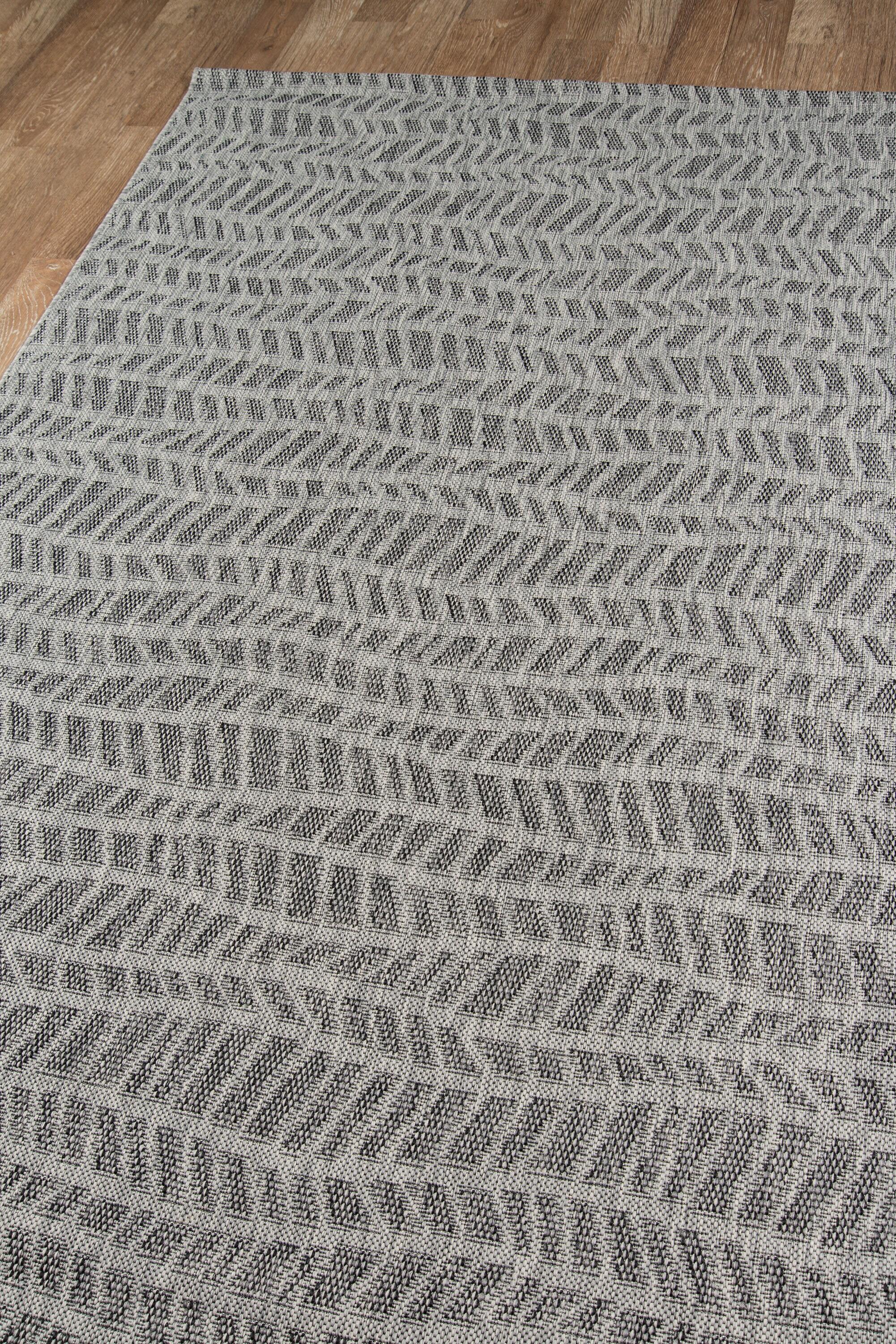 Novogratz by Momeni 3'11"x5'7" Villa Indoor/Outdoor Emilia Gray Area Rug: Modern Geometric, Quick Dry, All-Weather, Low Pile