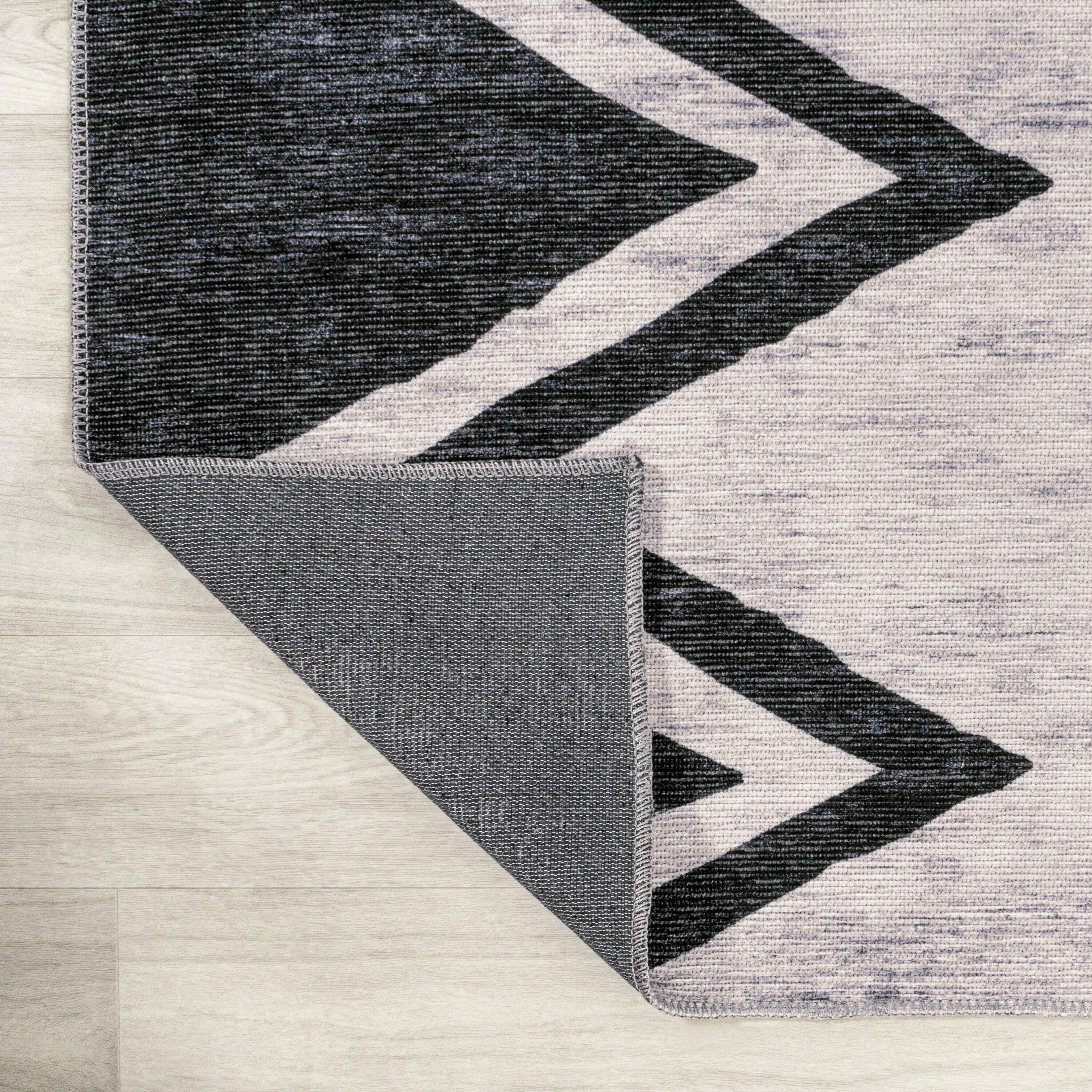3' x 5' Siksak Modern Chevron Border Machine-Washable Area Rug, Ivory/Black - JONATHAN Y