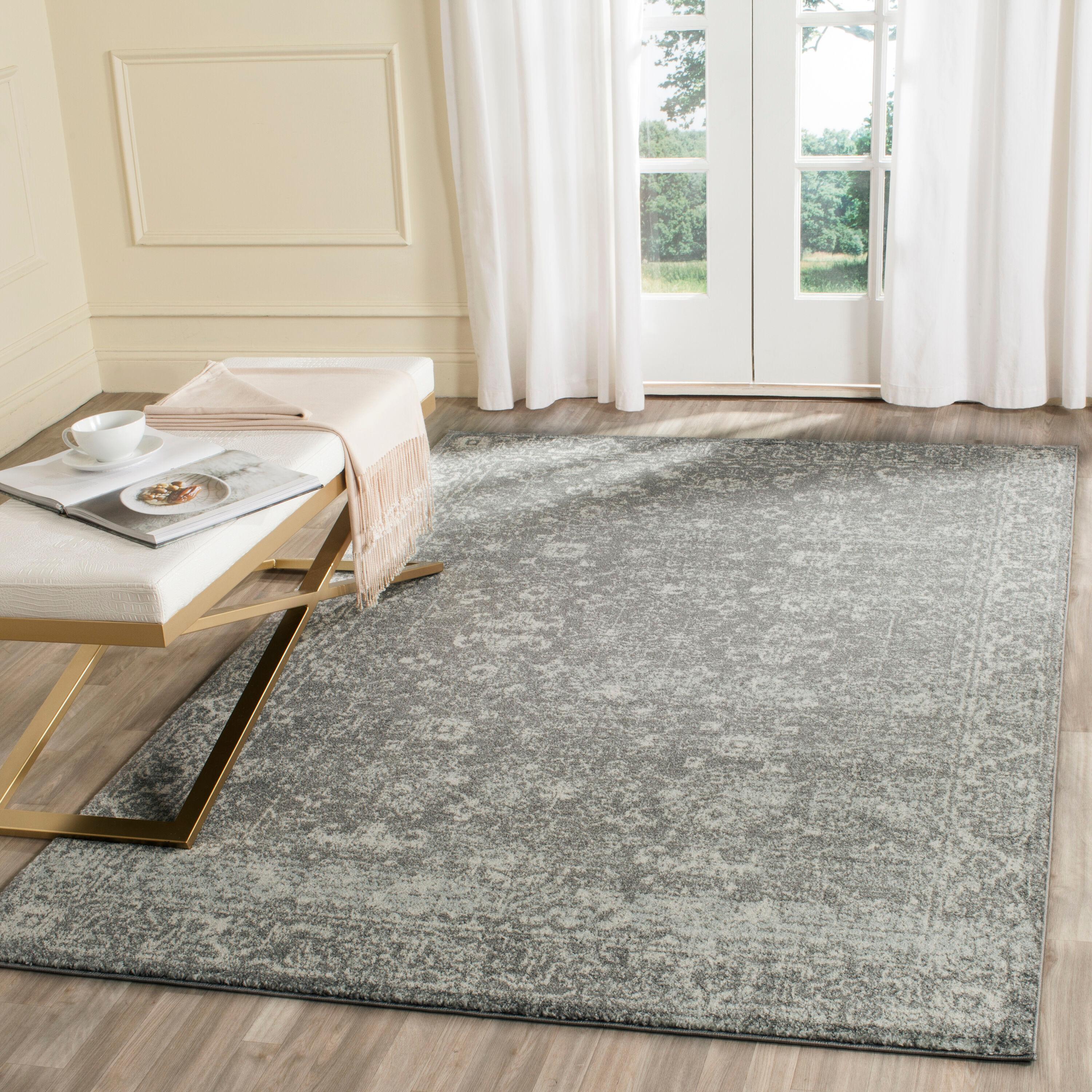 Evoke EVK270 Power Loomed Area Rug Grey / Ivory 5'-3" X 7'-6" - Safavieh.