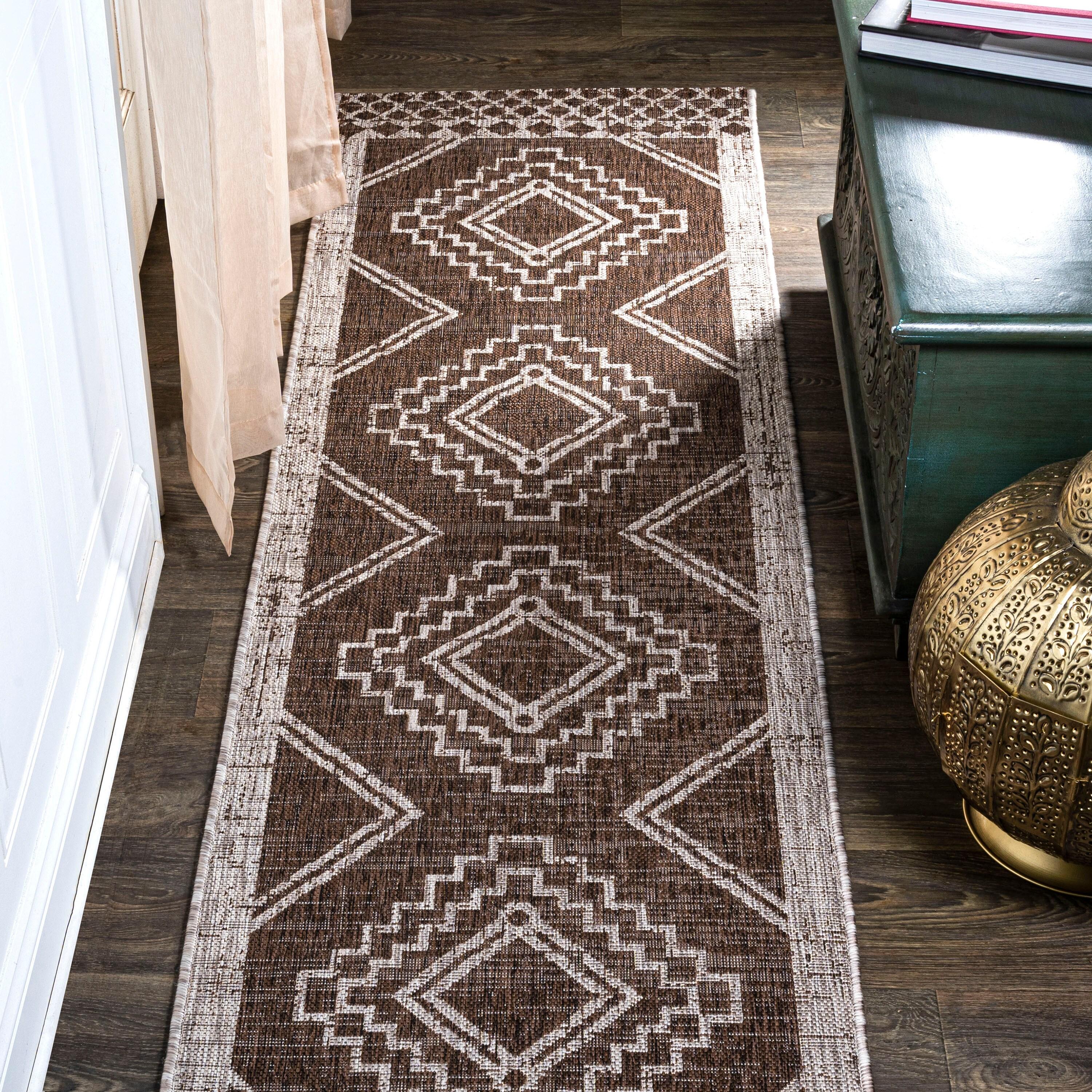 2'x10' Marokko Diamond Medallion Indoor/Outdoor Runner Rug, Brown/Beige - JONATHAN Y