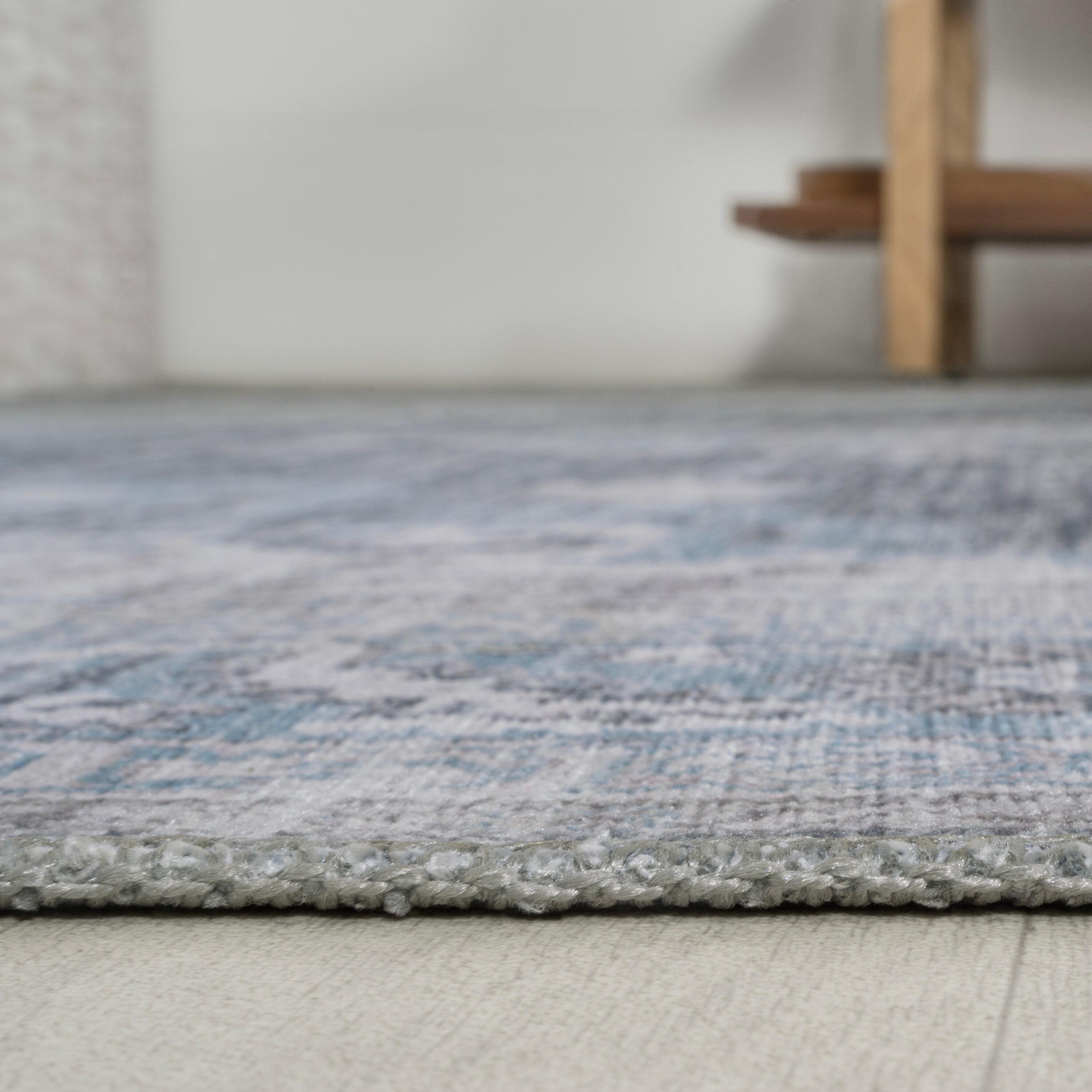 Wincer Chenille Cottage Medallion Machine-Washable Gray/Blue/White 3 ft. x 5 ft. Area Rug - JONATHAN Y