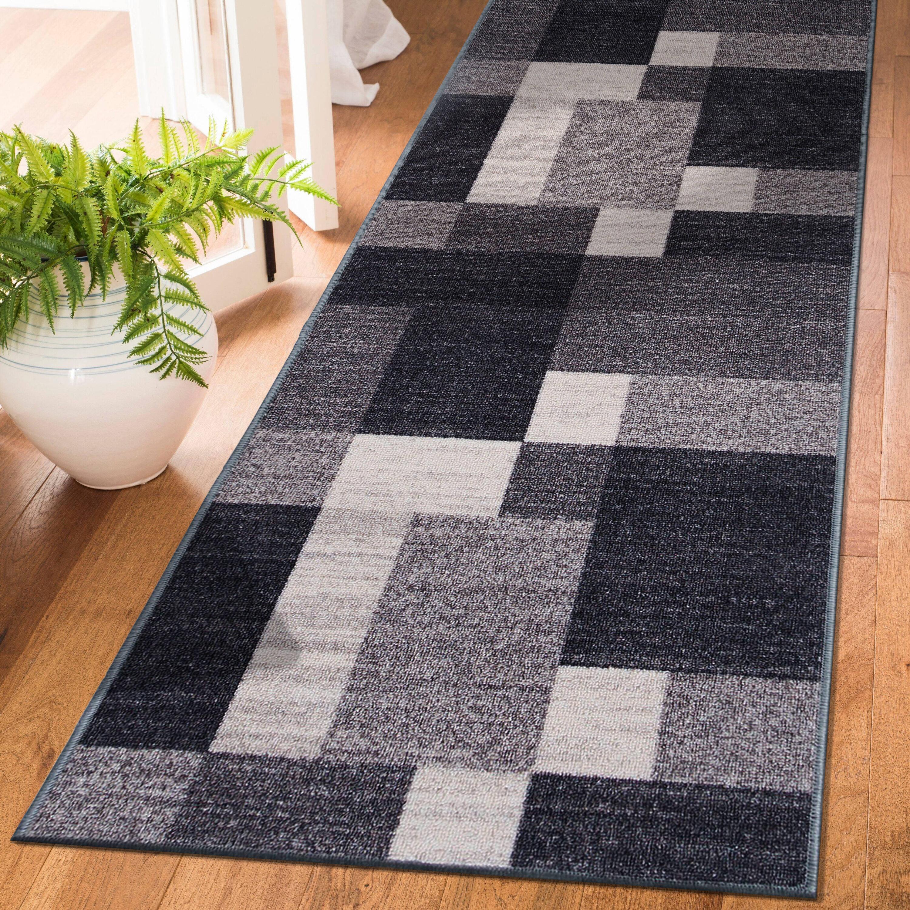 Gray Geometric Non-Slip Washable Runner Rug 2' x 7'