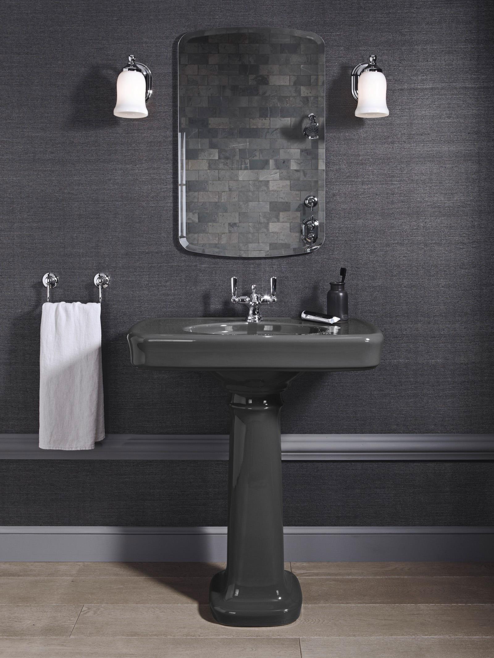 Bancroft® Single Hole Bathroom Faucet with Drain Assembly