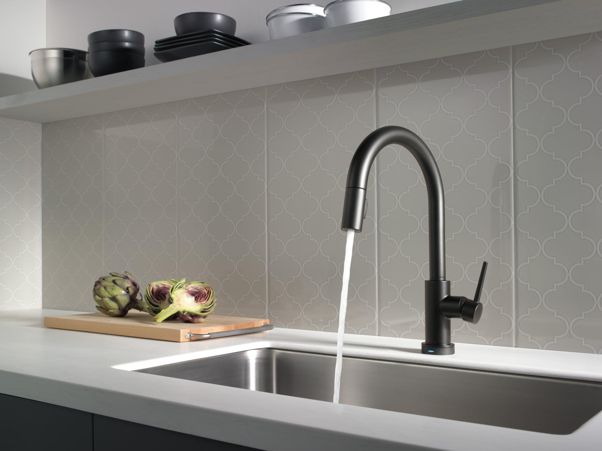 Trinsic Pull Down Sprayer Touch and Voice Control Kitchen Sink Faucet, Touch Control Kitchen Faucet