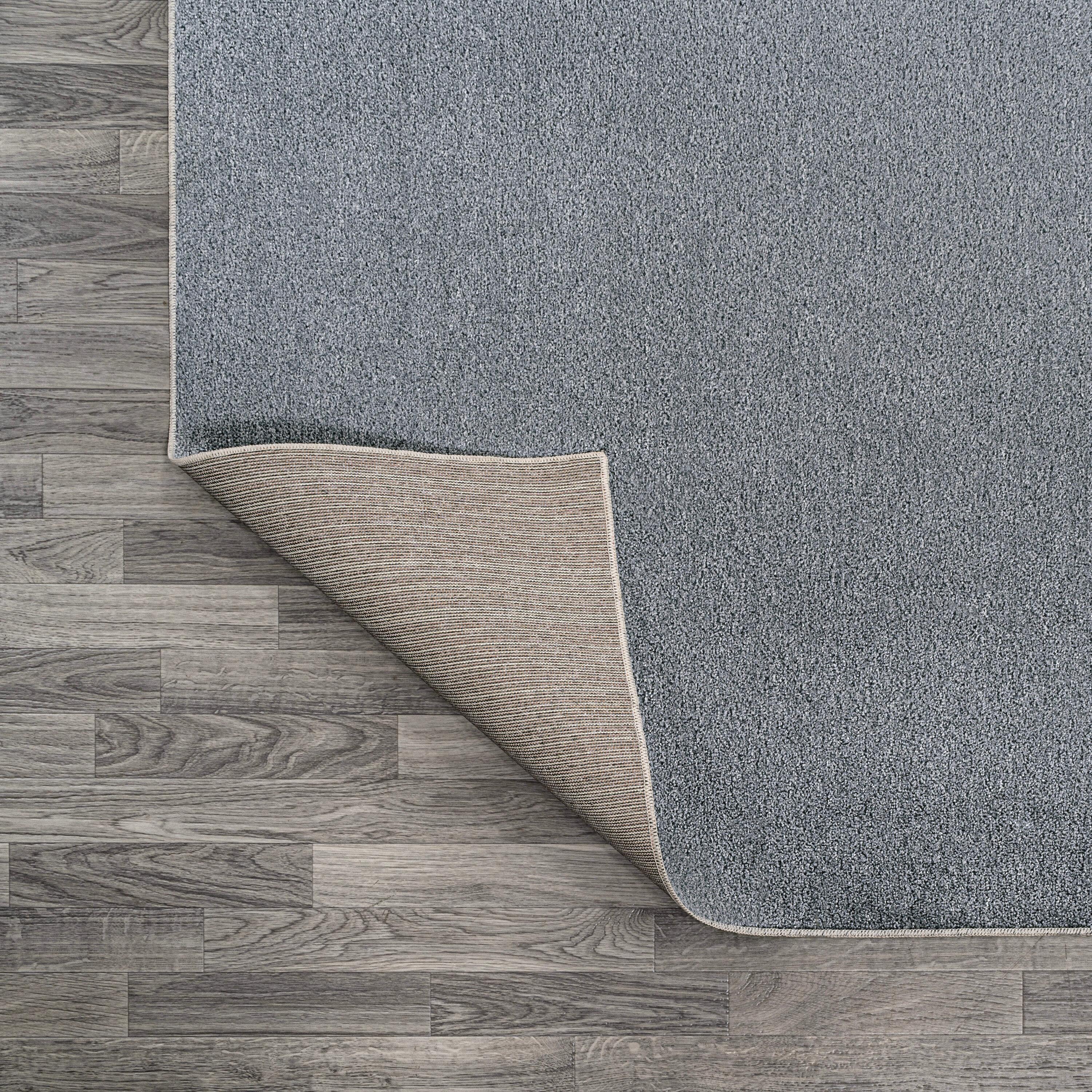 JONATHAN Y Twyla Classic Solid Low-Pile Machine-Washable Gray 4 ft. x 6 ft. Area Rug