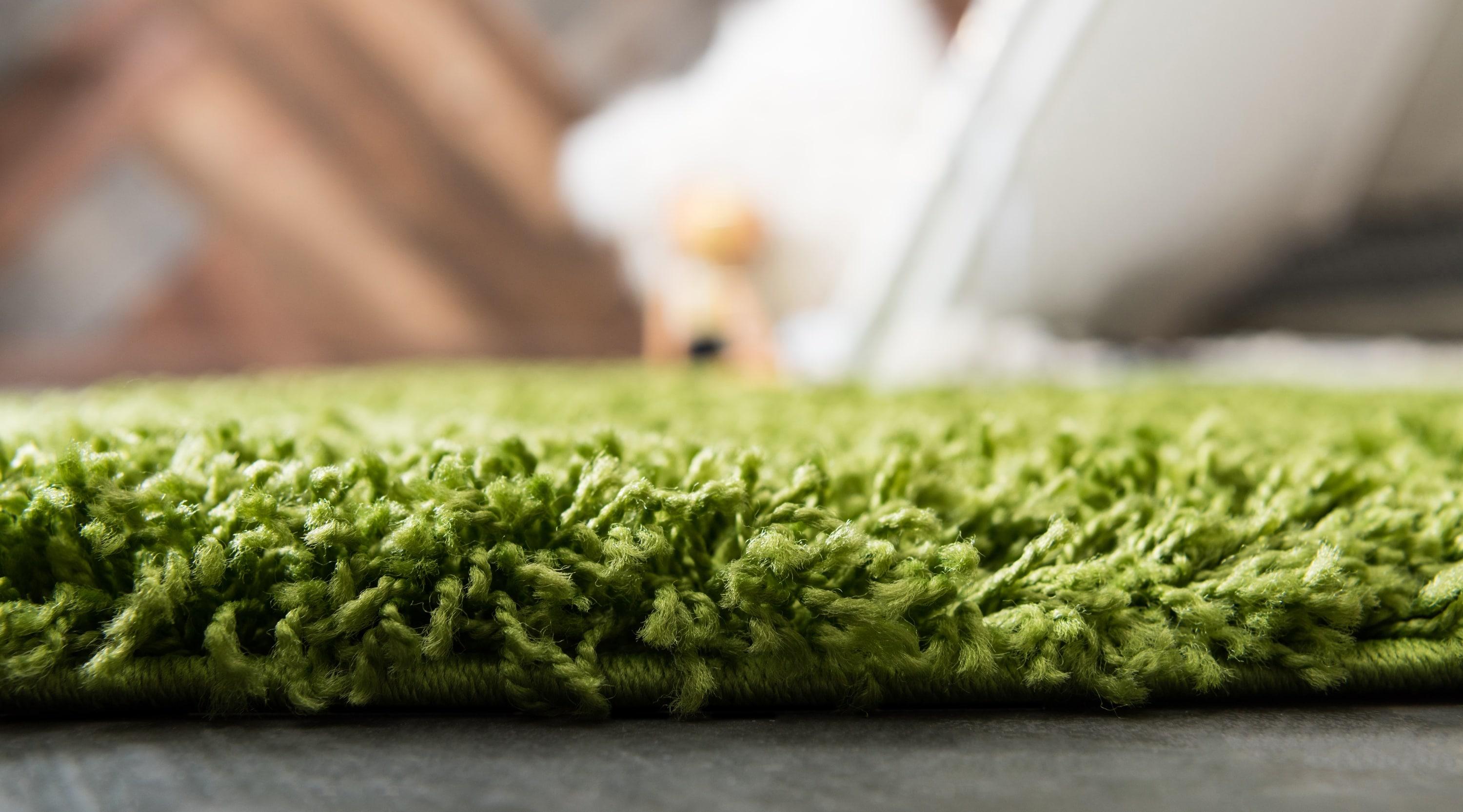 Unique Loom 4' 1 x 6' 1 Solid Shag Grass Green Area Rug