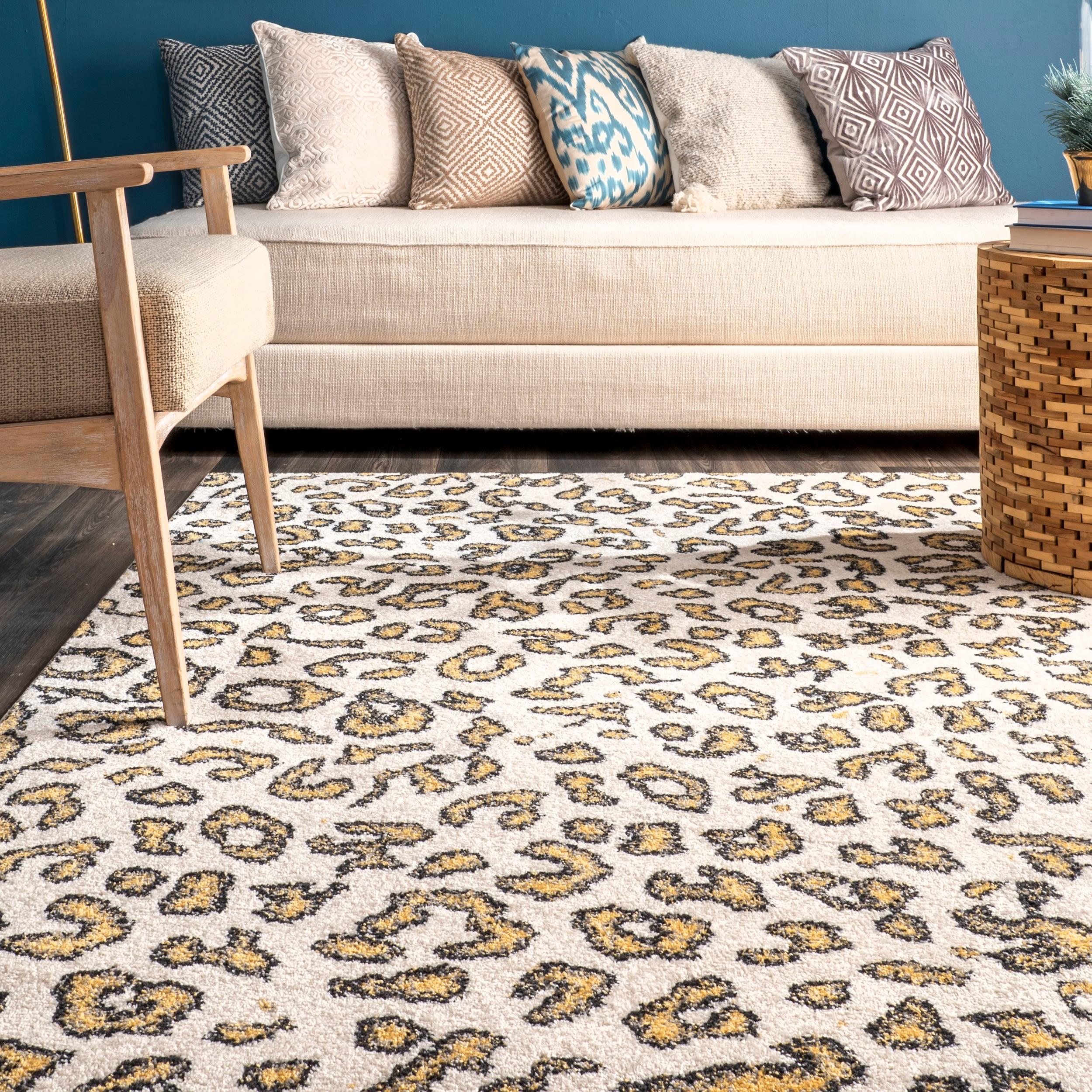 Nuloom Leopard Animal 5x7 Indoor Area Rug for Living Room Bedroom Dining Room Kitchen, Beige/Ivory